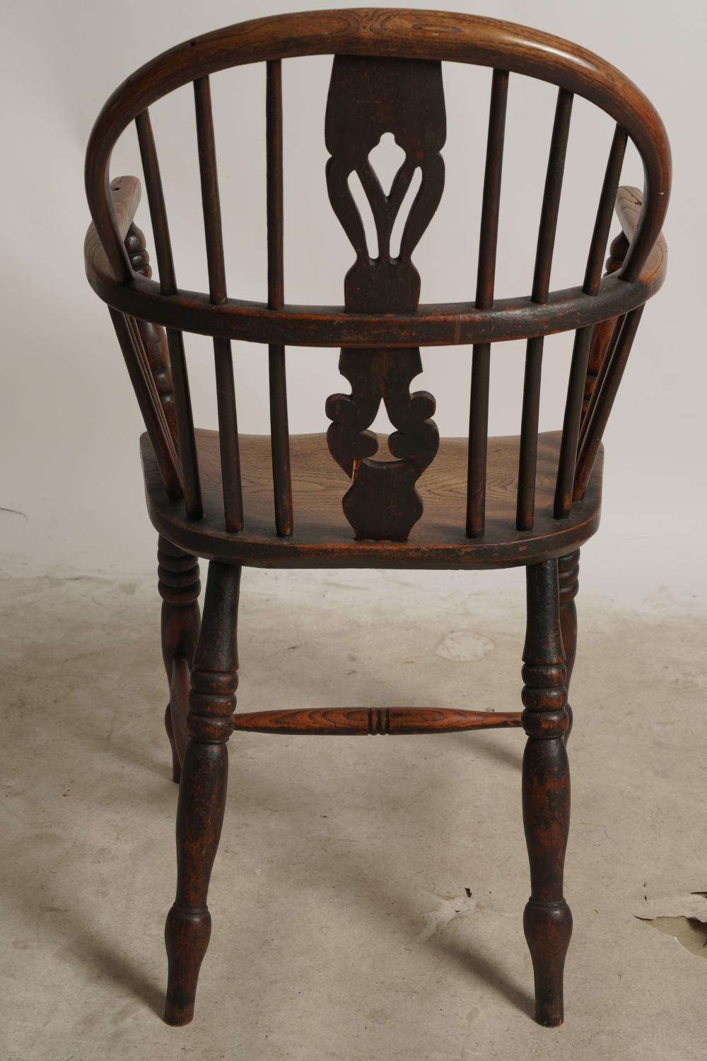 AF2-090: Antique Early 19th Century American Oak Sack Back Arm Chair