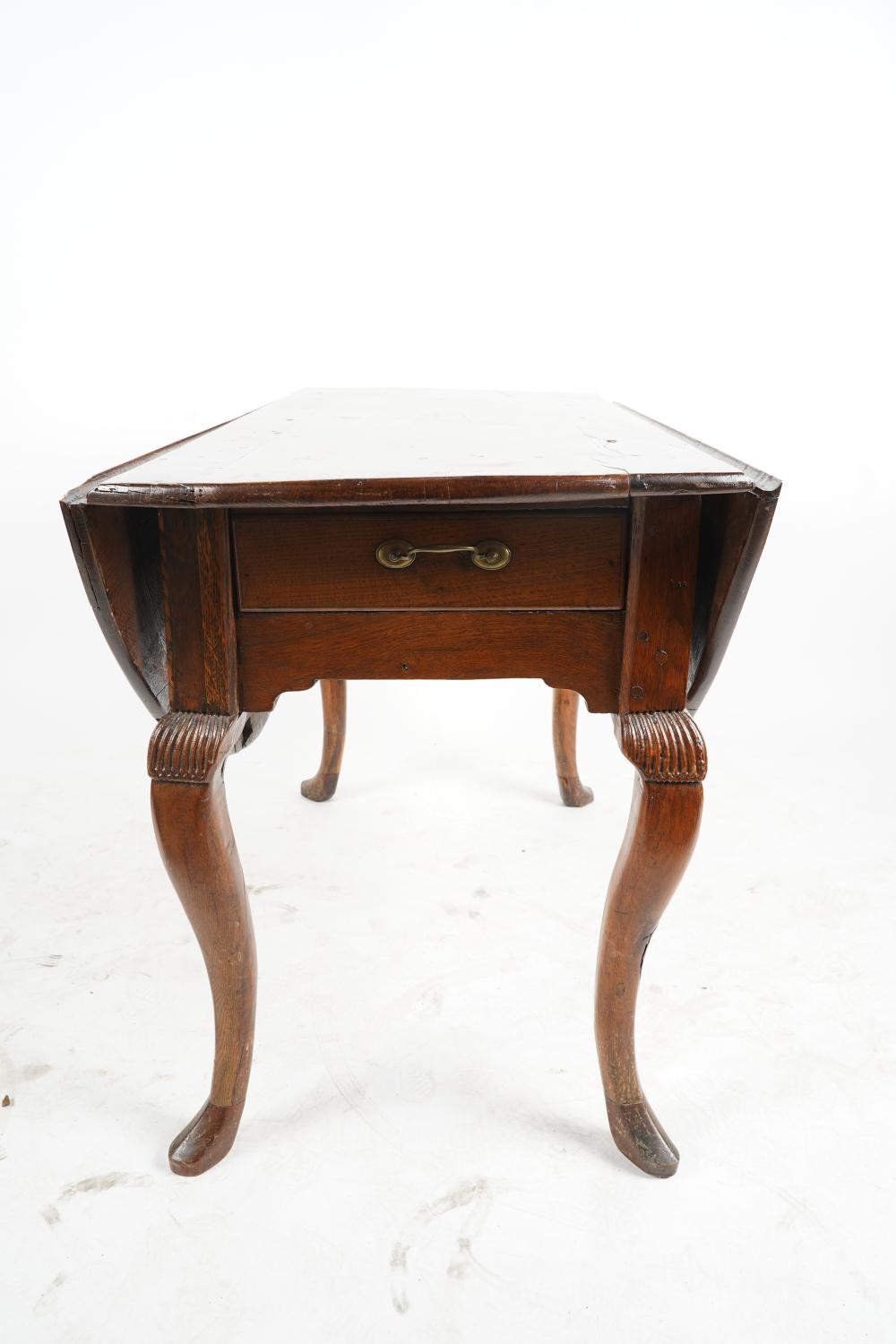 AF1-033: Antique French Provincial Oak Gateleg Drop Leaf Table Owned By Norman Lear