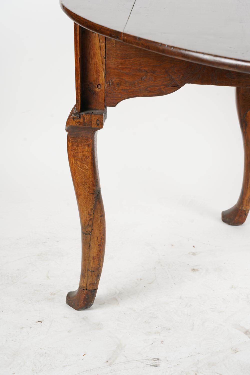 AF1-033: Antique French Provincial Oak Gateleg Drop Leaf Table Owned By Norman Lear