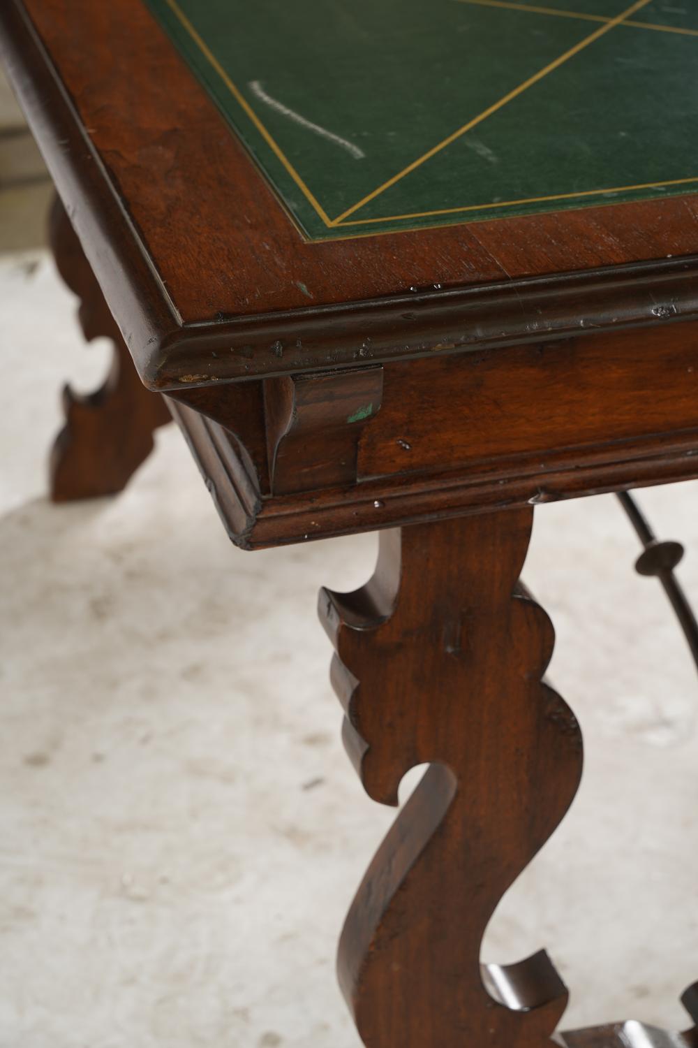 AF5-030: LATE 20TH CENTURY SPANISH COLONIAL REVIVAL WRITING DESK / LIBRARY TABLE W/ LEATHER TOP