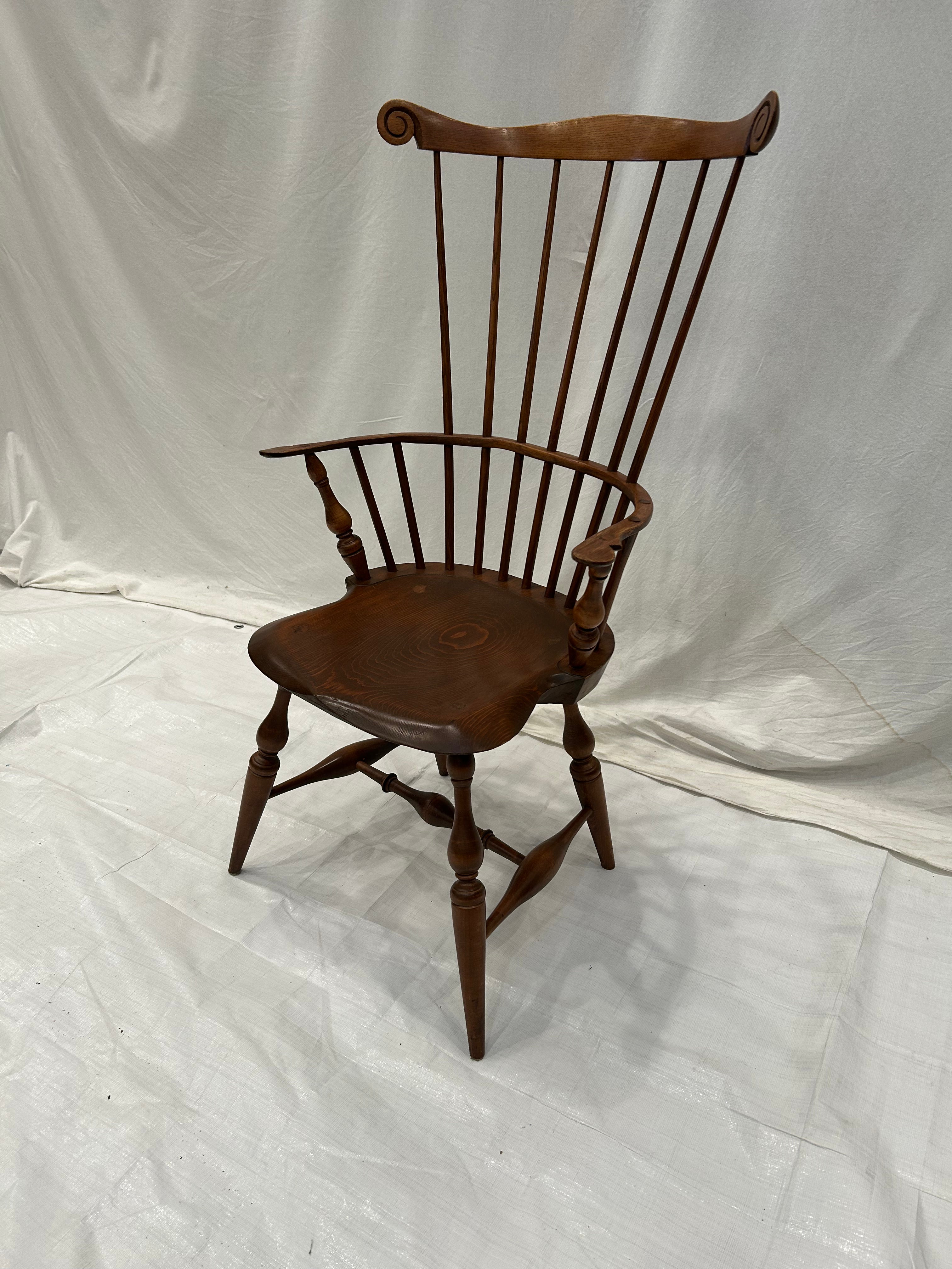 AF2-413: Vintage Set of 5 Late 20th Century Warren Chair Works Comb Back Windsor Armchairs