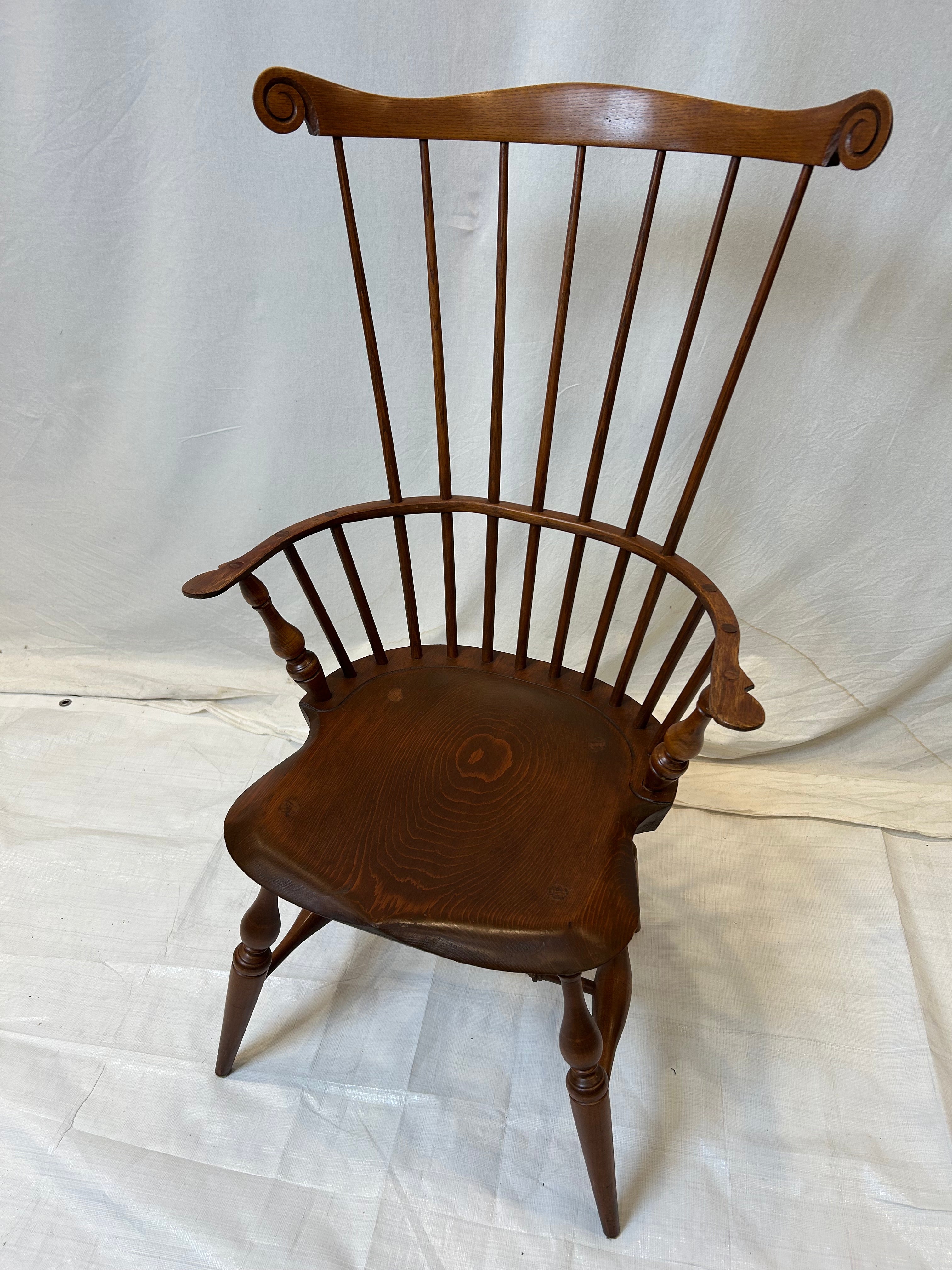 AF2-413: Vintage Set of 5 Late 20th Century Warren Chair Works Comb Back Windsor Armchairs
