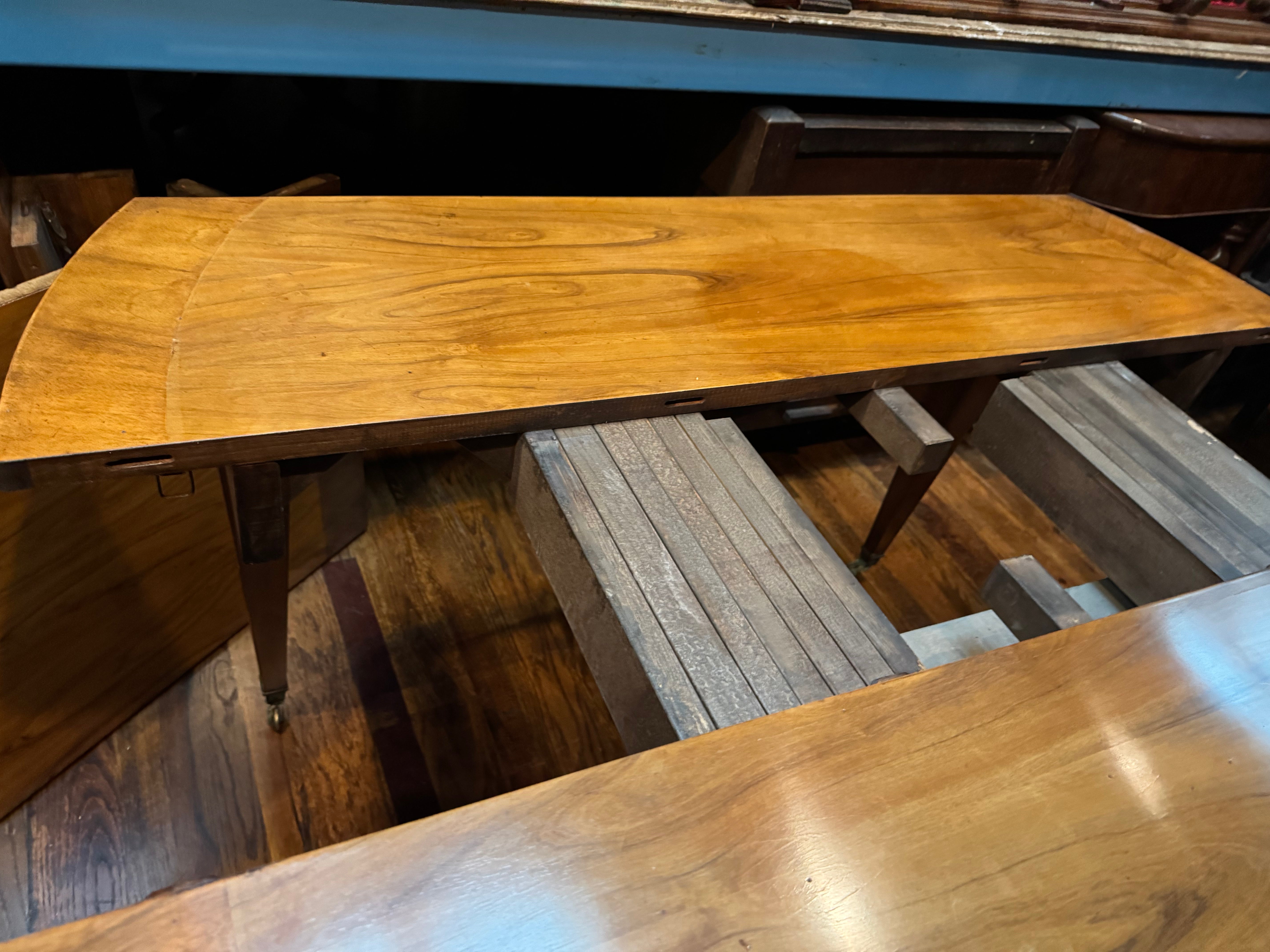 AF1-200: French Directoire Walnut Cross Banded Drop Leaf Extension Dining Table 20th Century