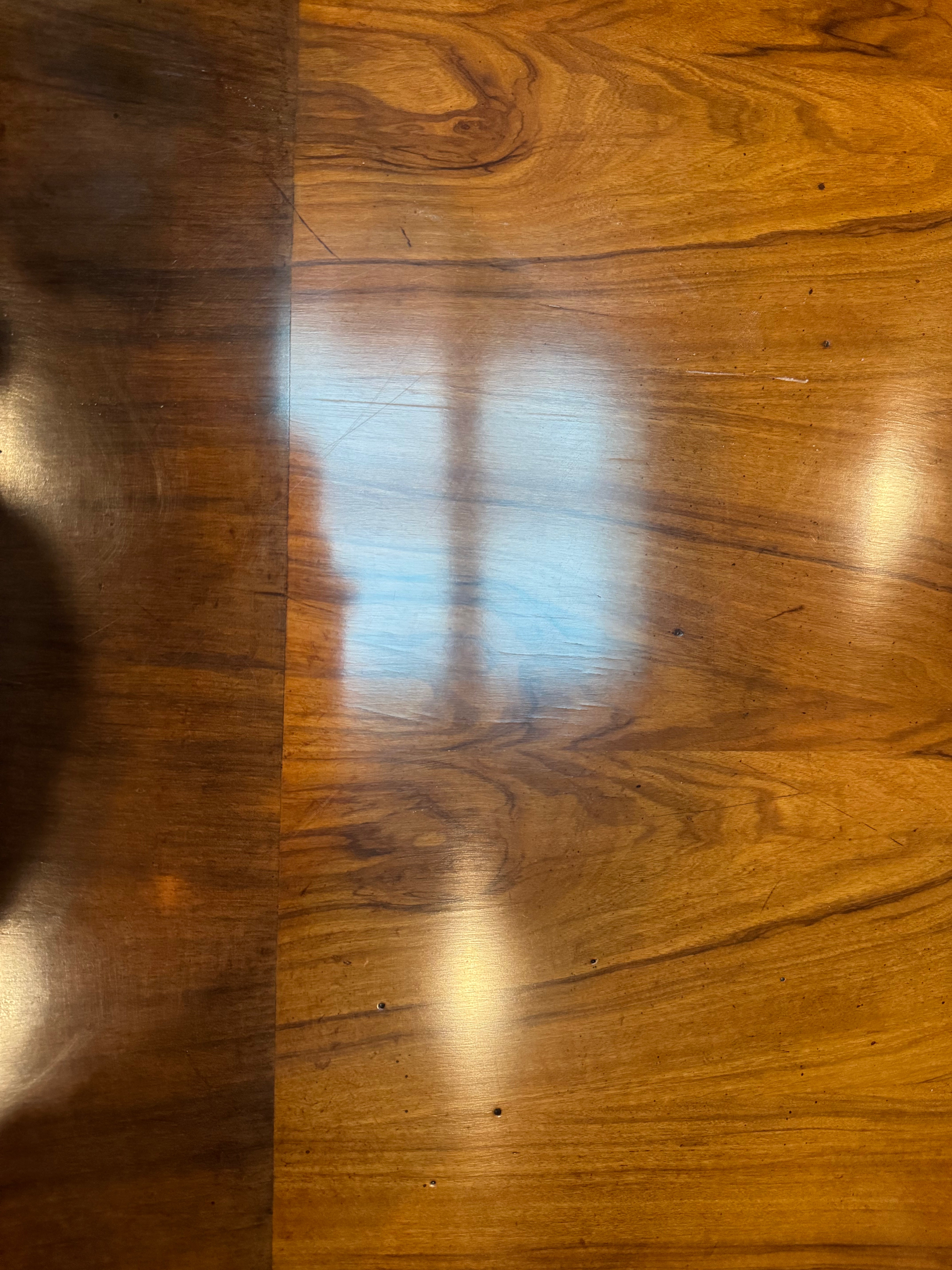 AF1-200: French Directoire Walnut Cross Banded Drop Leaf Extension Dining Table 20th Century