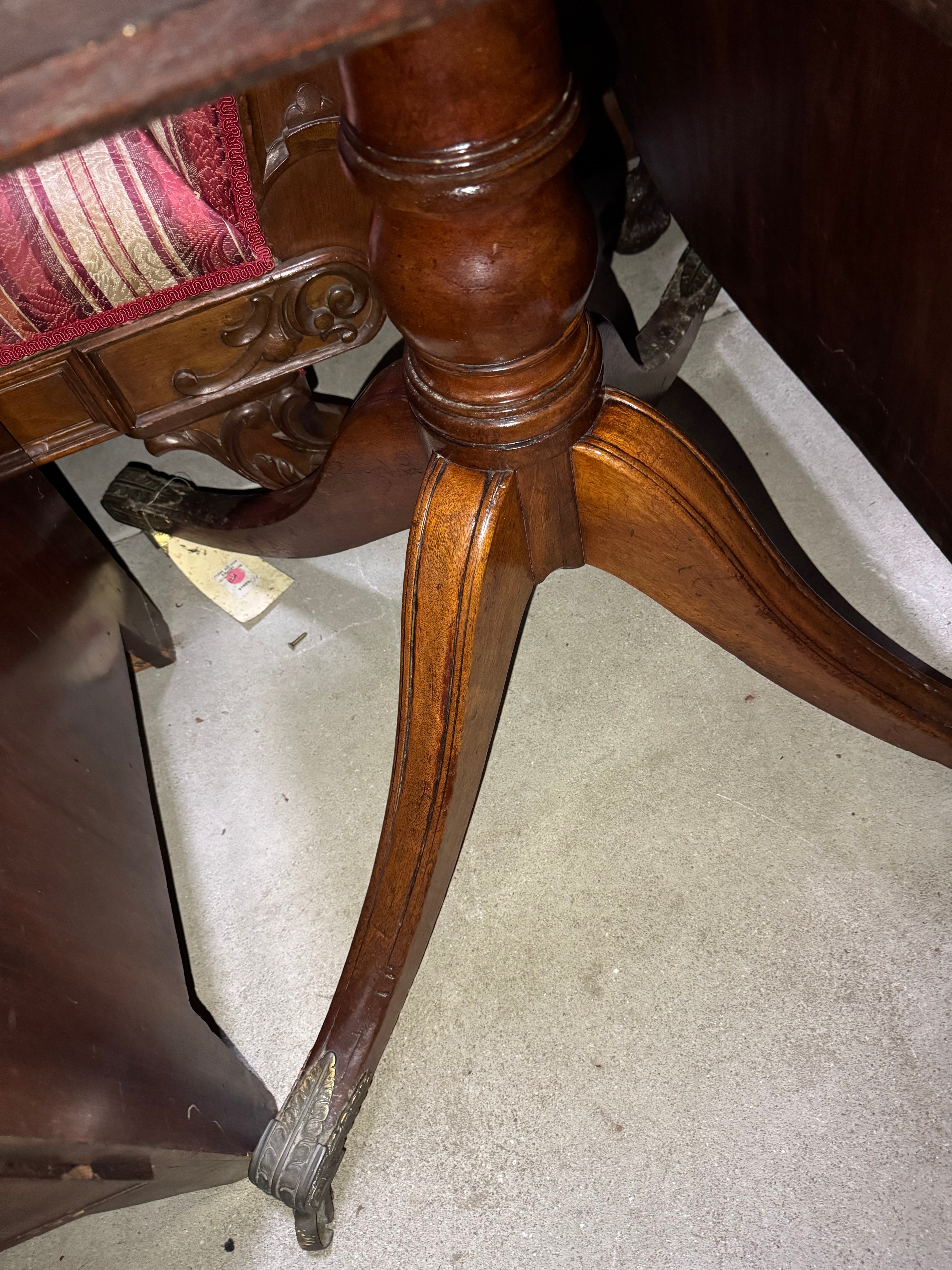 AF1-120: ANTIQUE EARLY 19TH CENTURY REGENCY MAHOGANY BREAKFAST TABLE