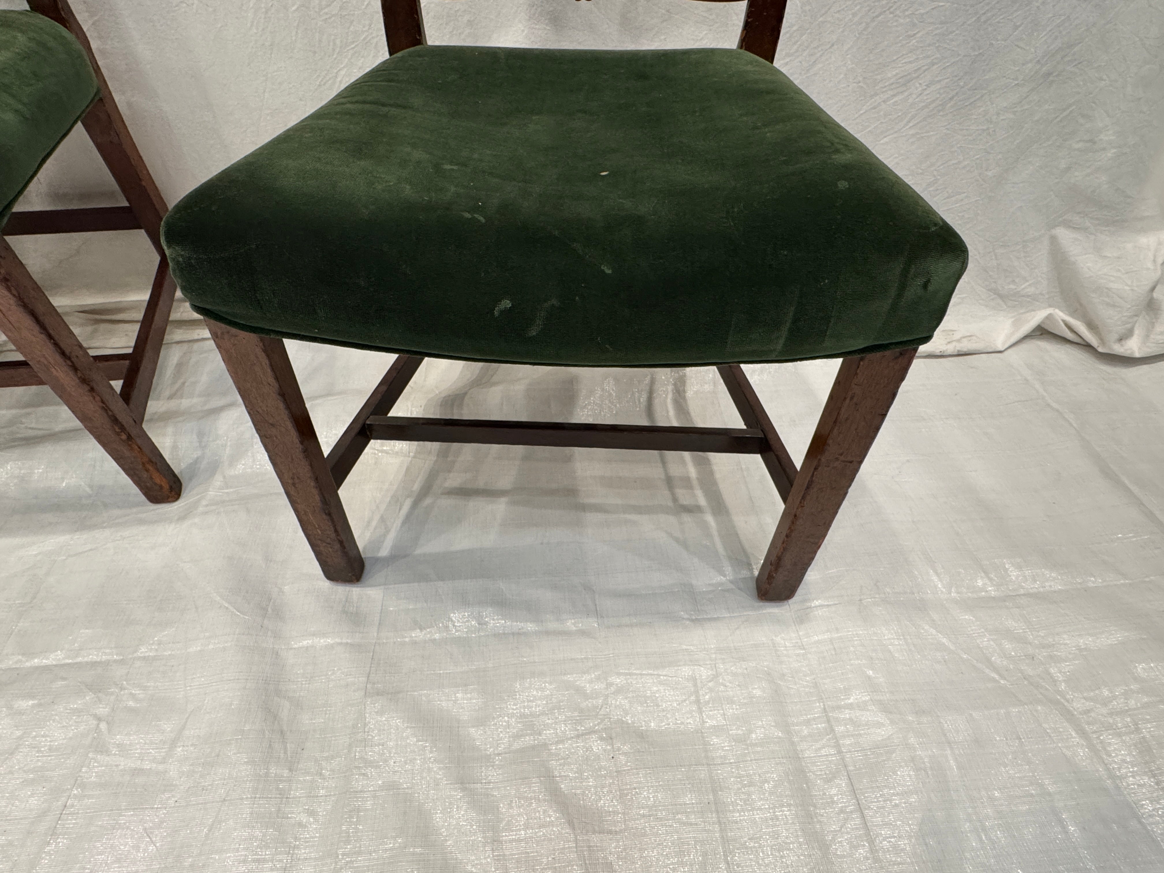 AF2-610: Antique Set of 4 American Federal Mahogany Ladder-Back Side Chairs Early 19th Century