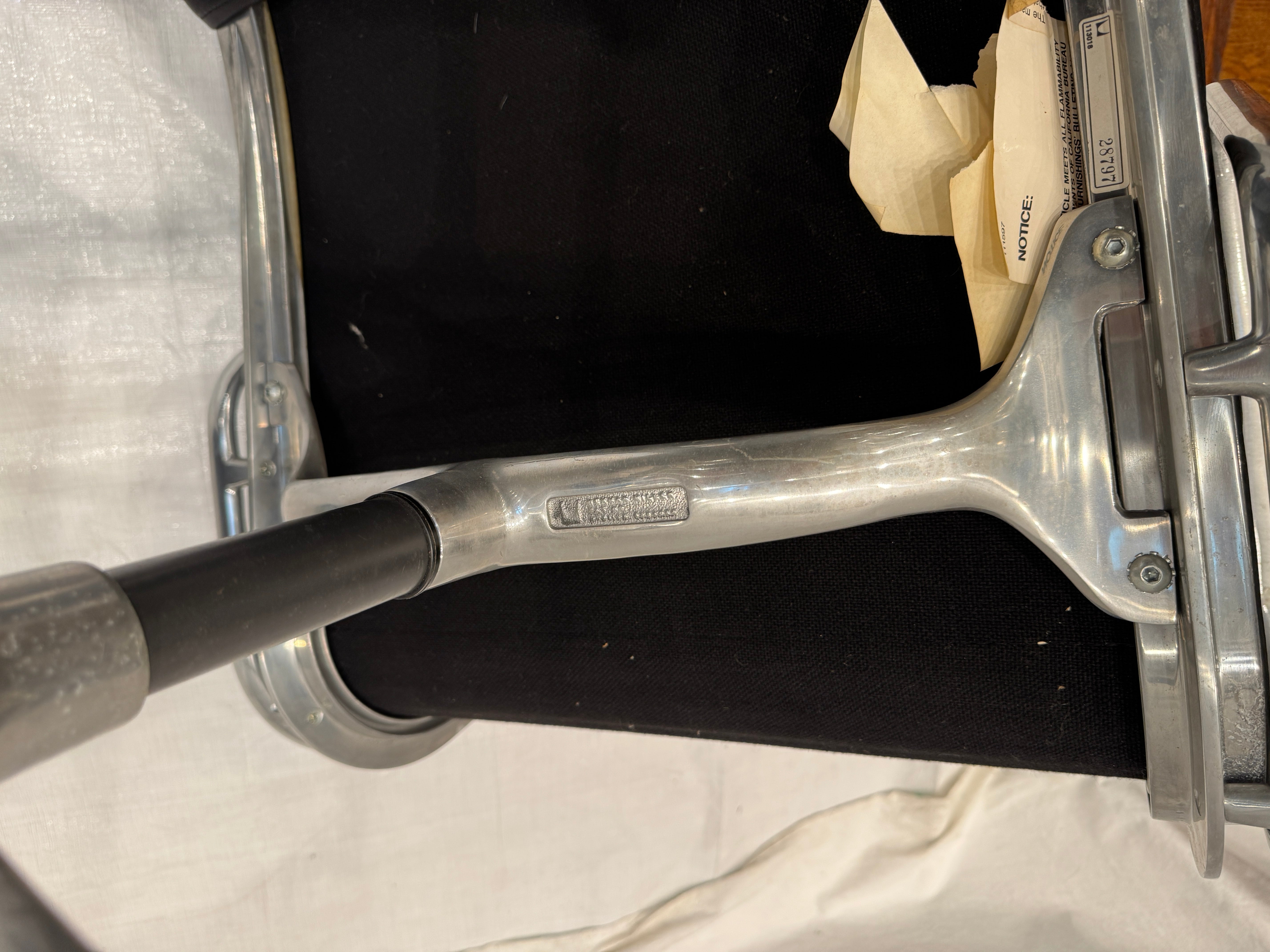 AF2-614: Original Herman Miller Aluminum Eames Soft Pad Group Management Conference Chair