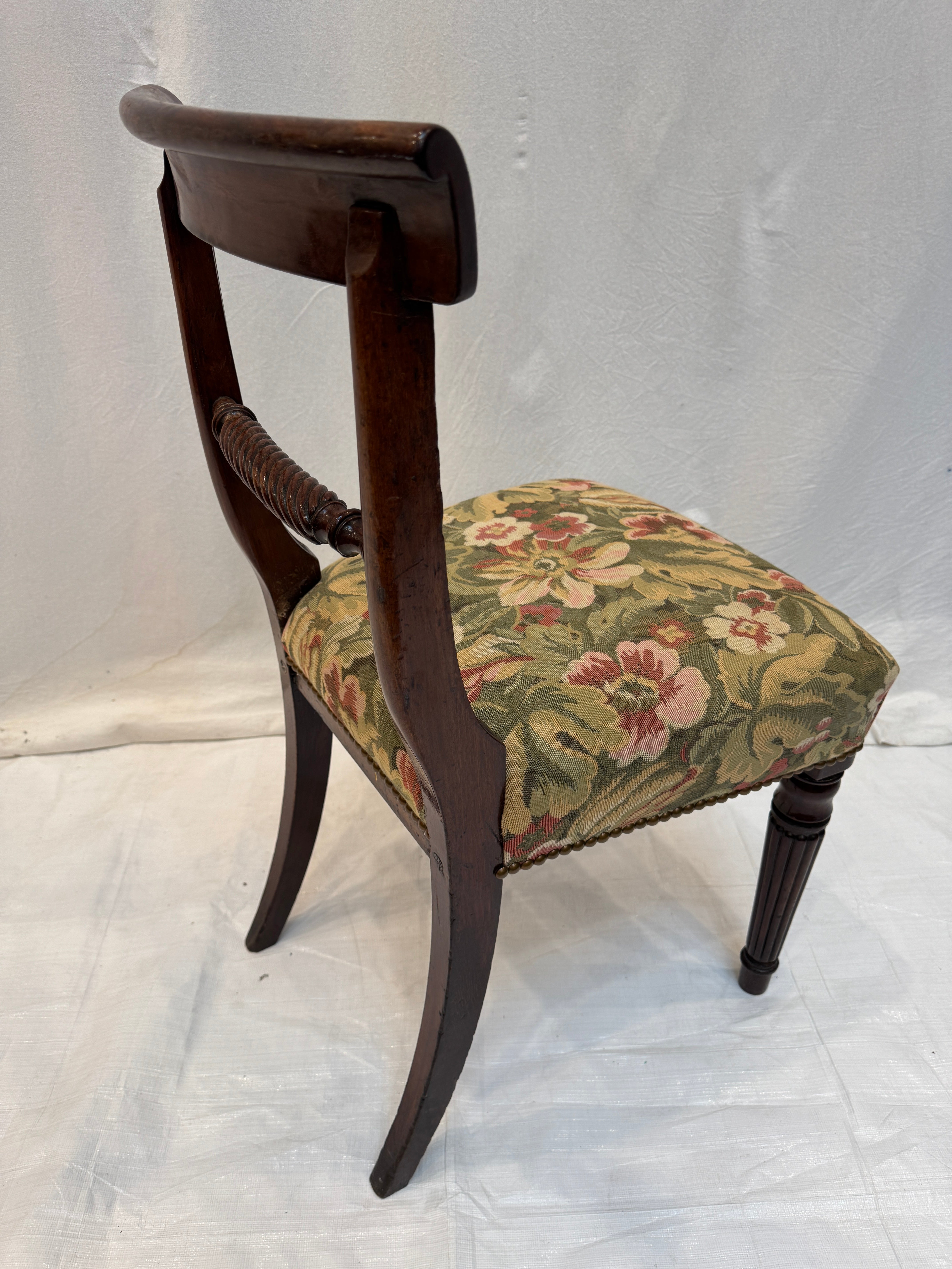 AF2-260: Antique Set of Four English Regency Mahogany Side Chairs Early 19th Century