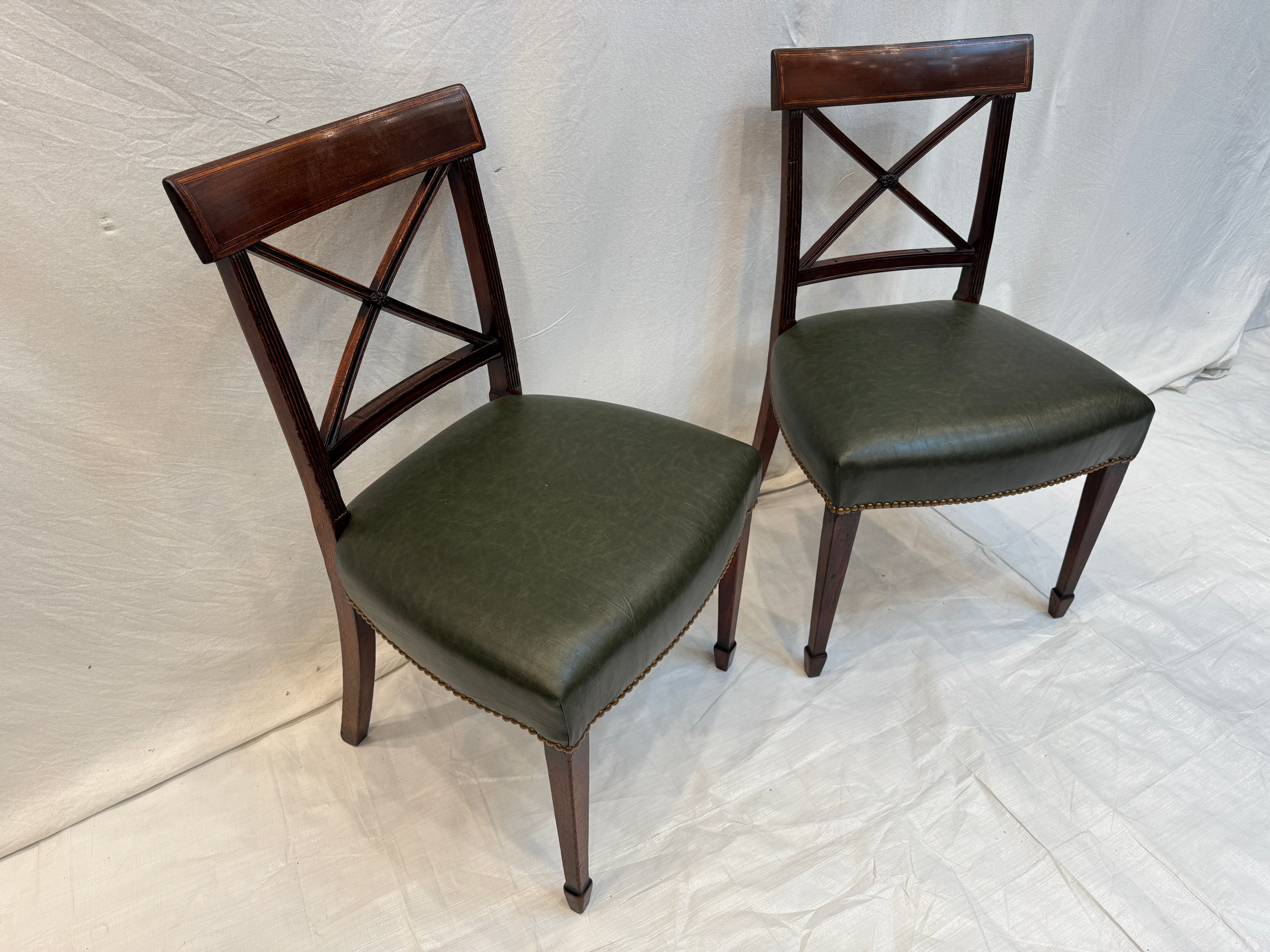 AF2-257: Antique Pair American Federal Mahogany Side Chairs Early 19th Century