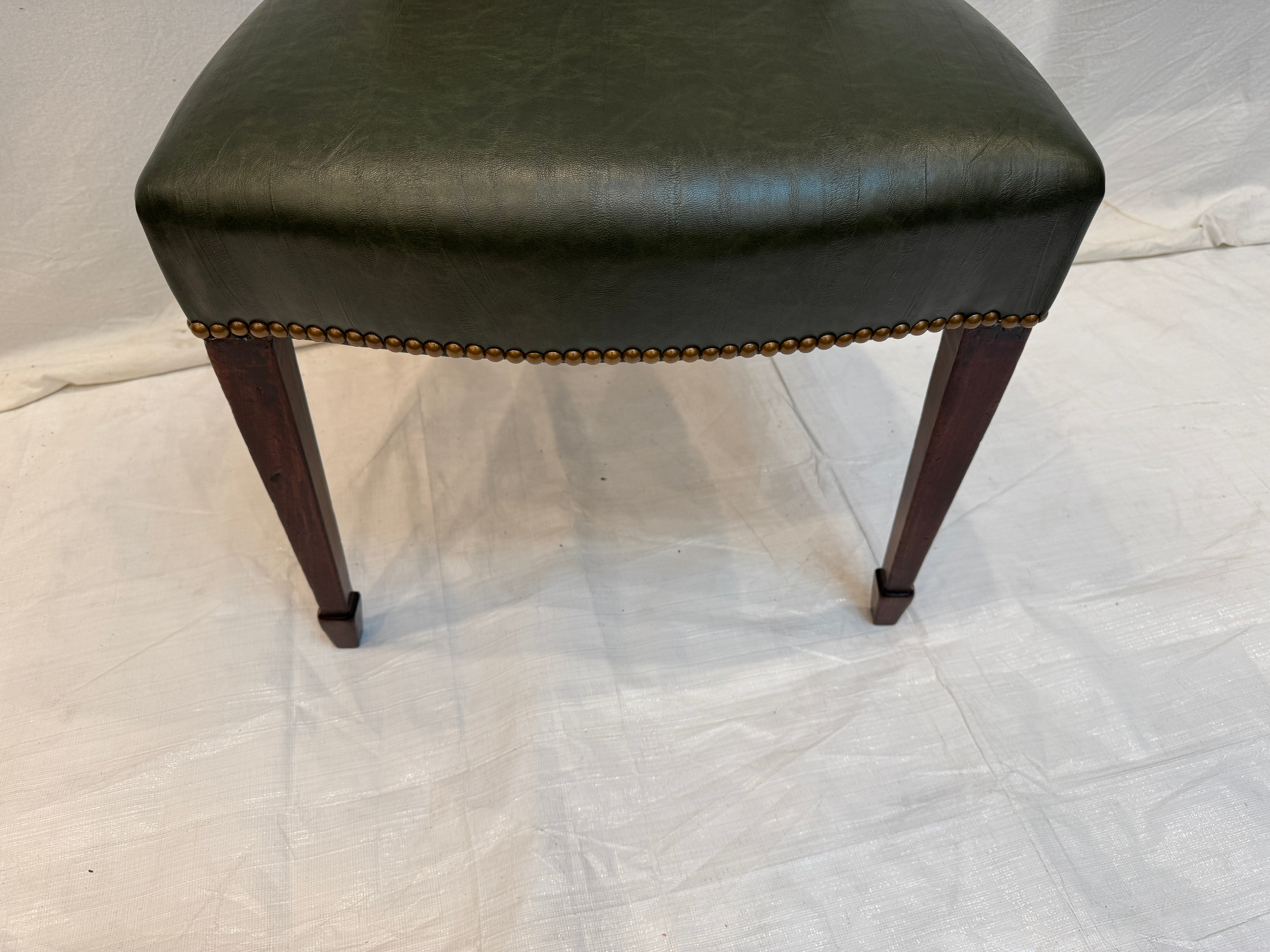 AF2-257: Antique Pair American Federal Mahogany Side Chairs Early 19th Century