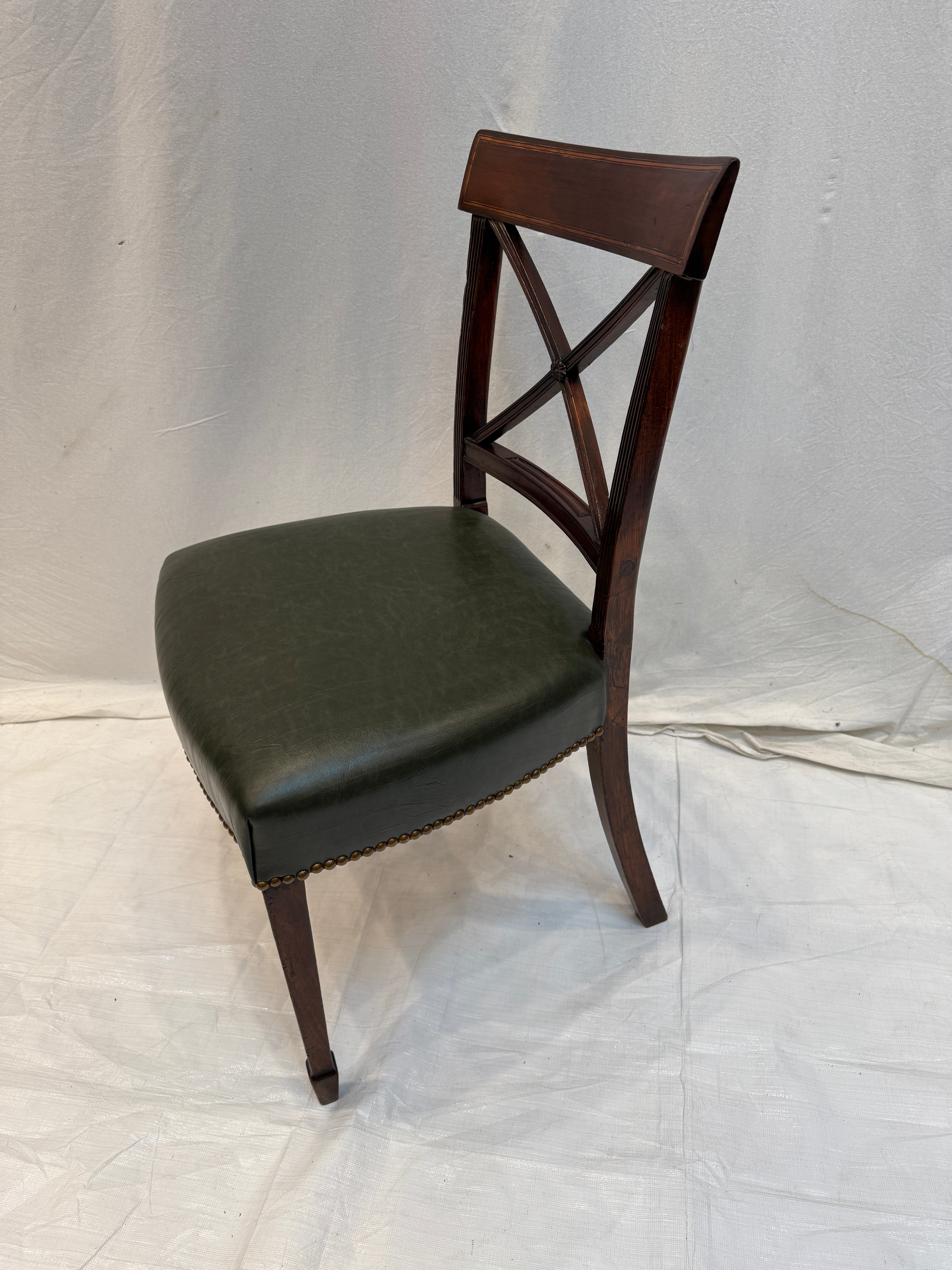 AF2-257: Antique Pair American Federal Mahogany Side Chairs Early 19th Century