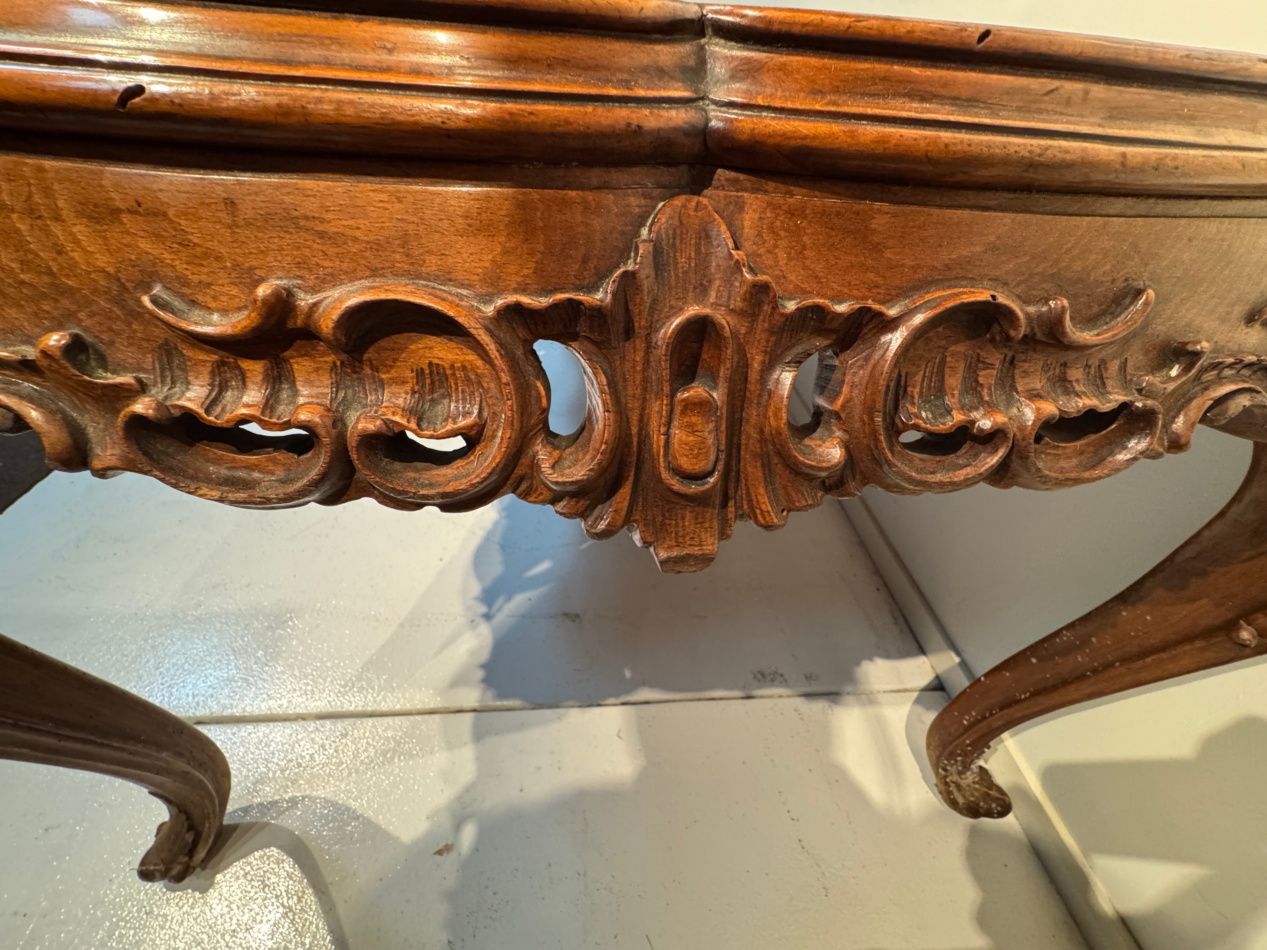 AF1-065: Antique French Louis XV Style Beechwood and Burl Walnut Highly Carved Dining Table Late 19th Century