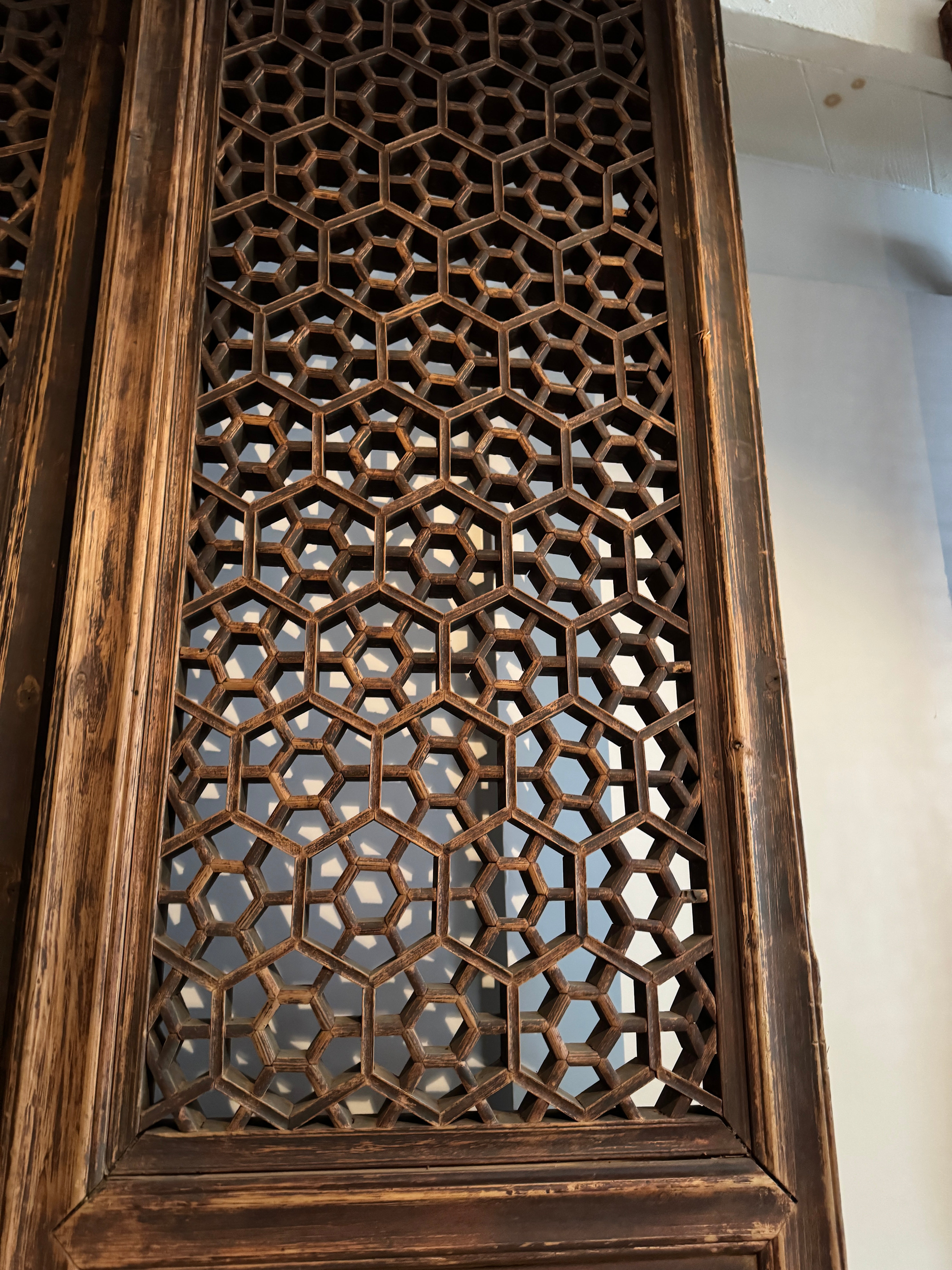 AF10-015: Antique Chinese Door Panels (8) Combined Together to Form a Tall Screen Late 19th Century