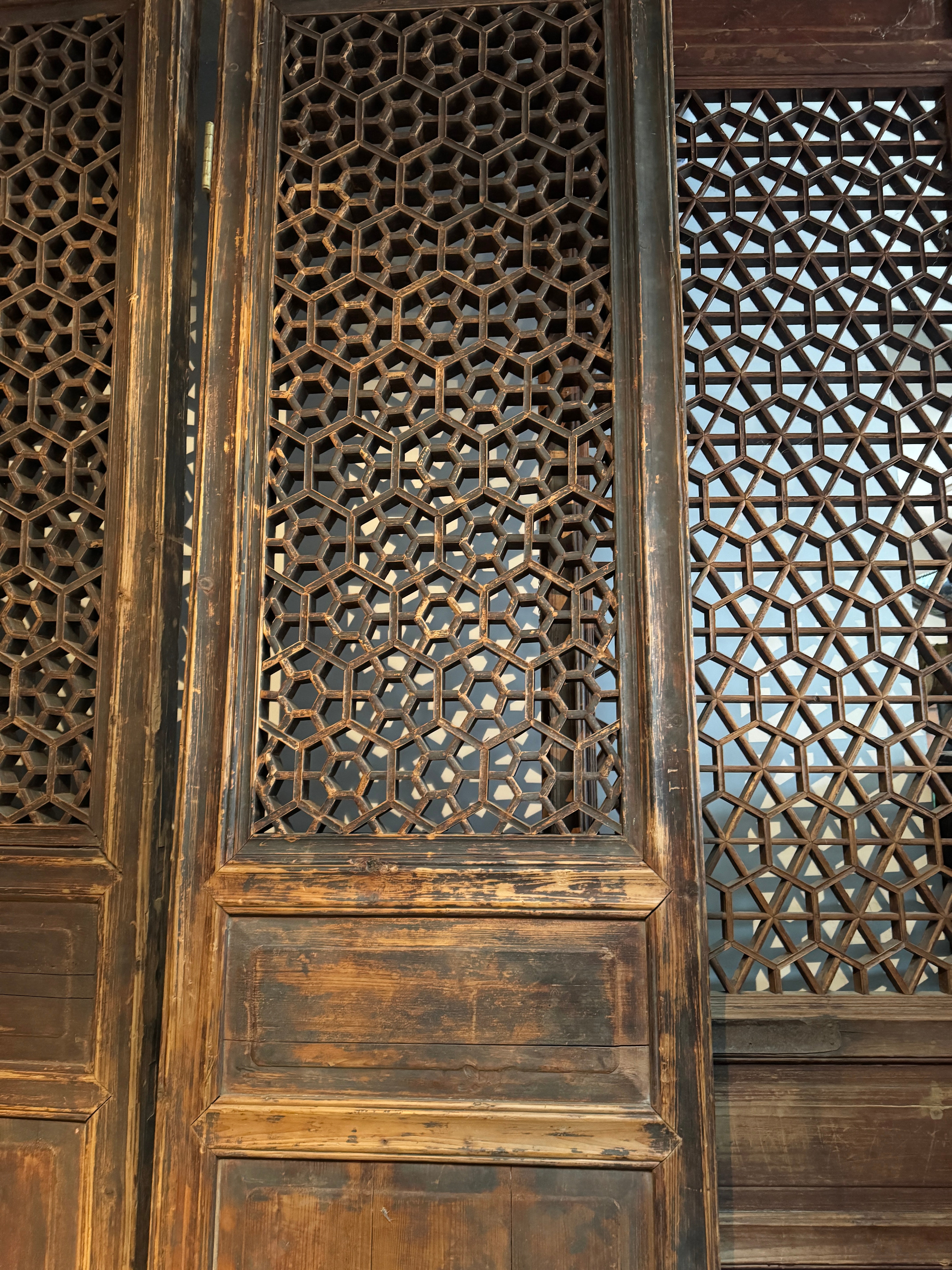 AF10-015: Antique Chinese Door Panels (8) Combined Together to Form a Tall Screen Late 19th Century