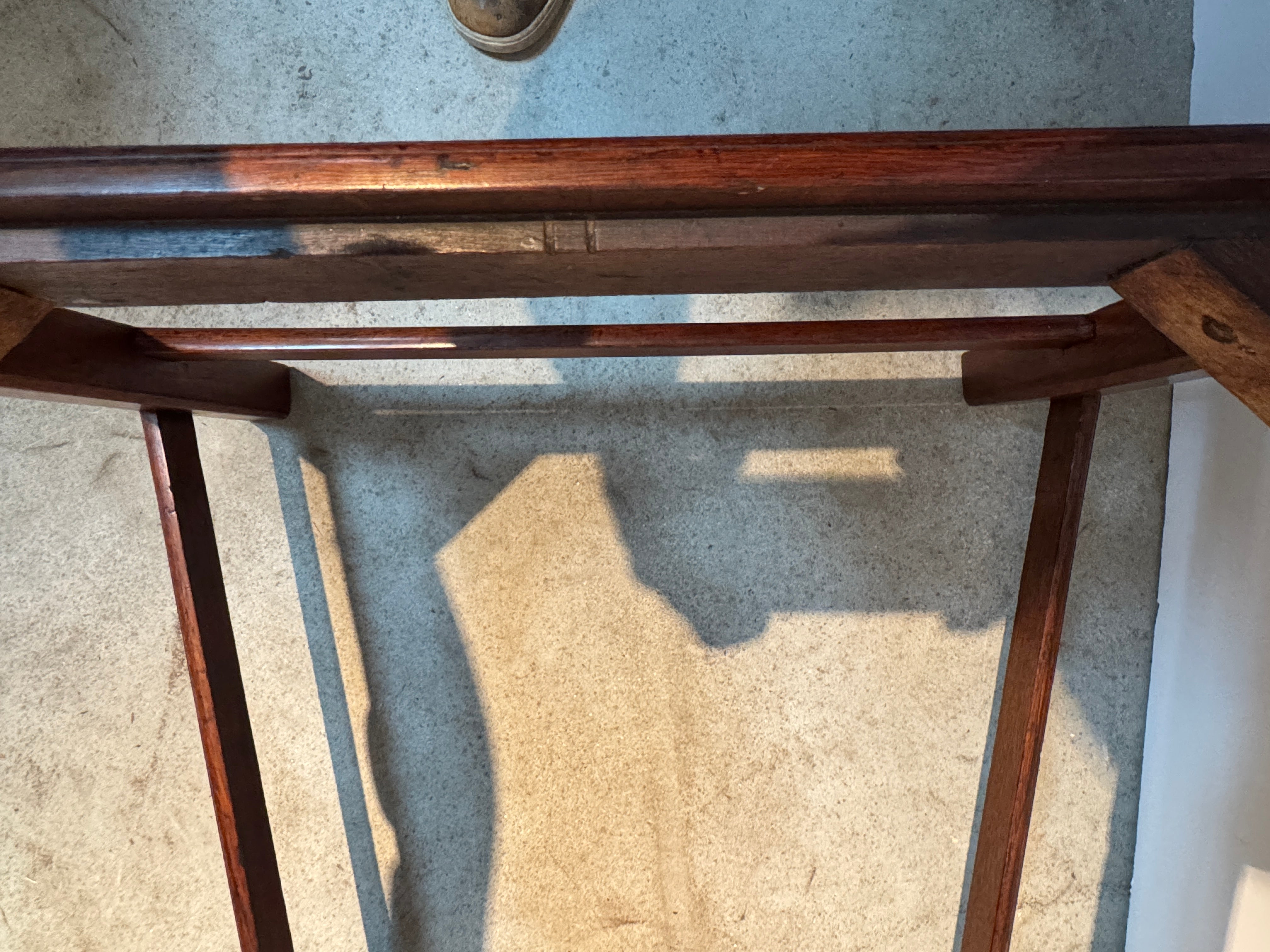 AF2-232: Antique Early 19th Century American Federal Walnut Chippendale Arm Chair