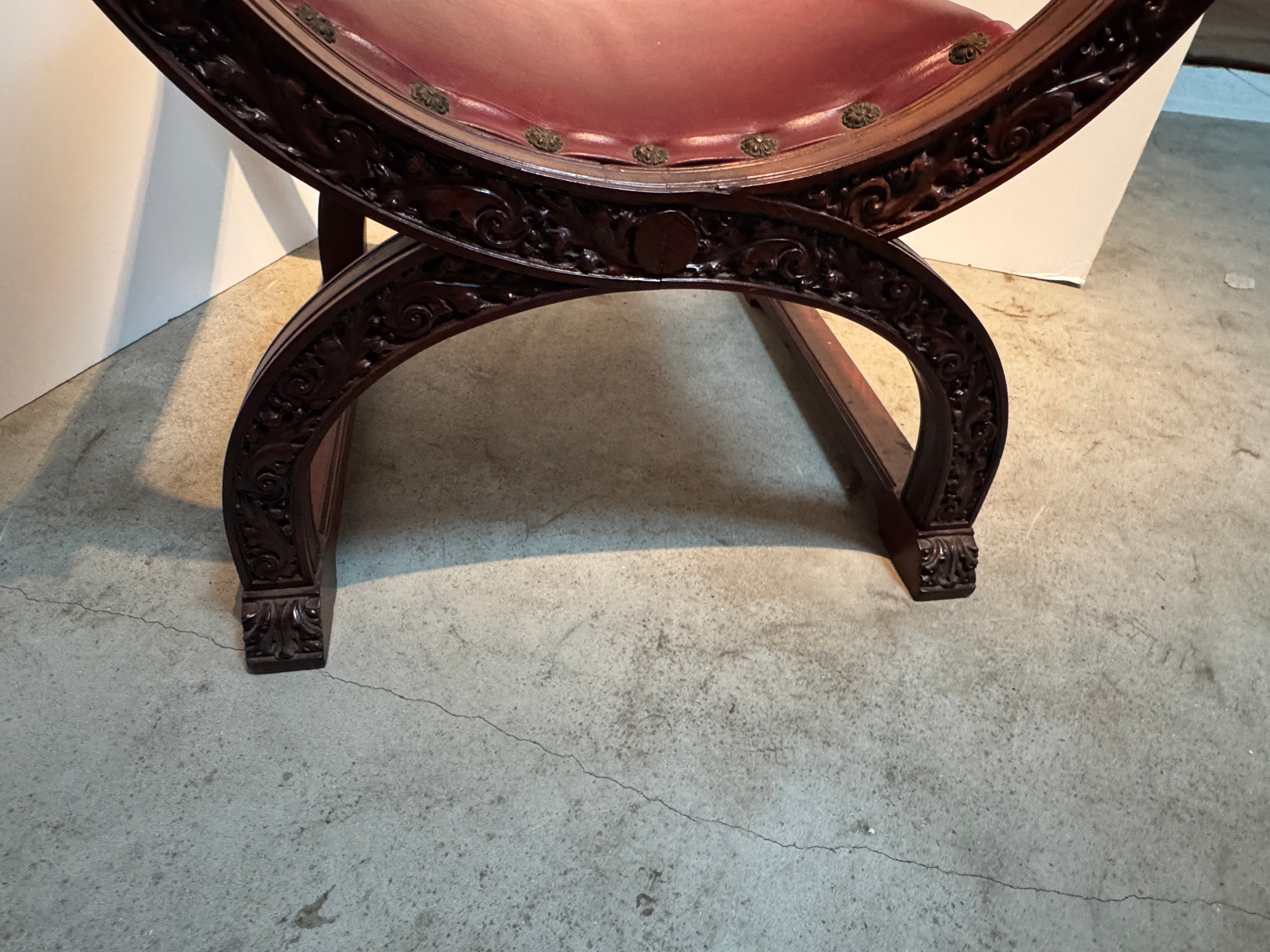 AF2-182: Antique Late 19th Century American Renaissance Revival Mahogany "X" Chair