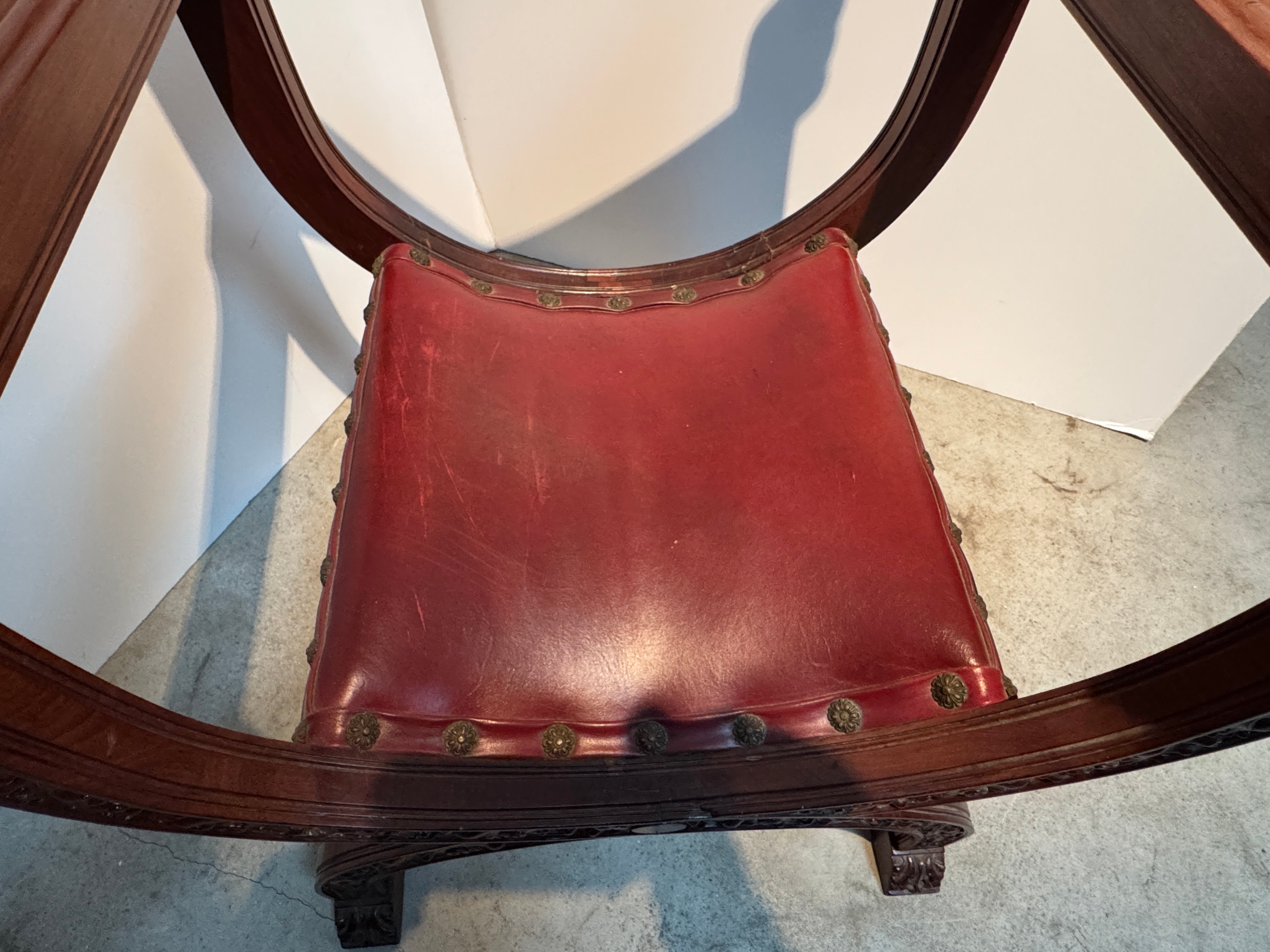 AF2-182: Antique Late 19th Century American Renaissance Revival Mahogany "X" Chair