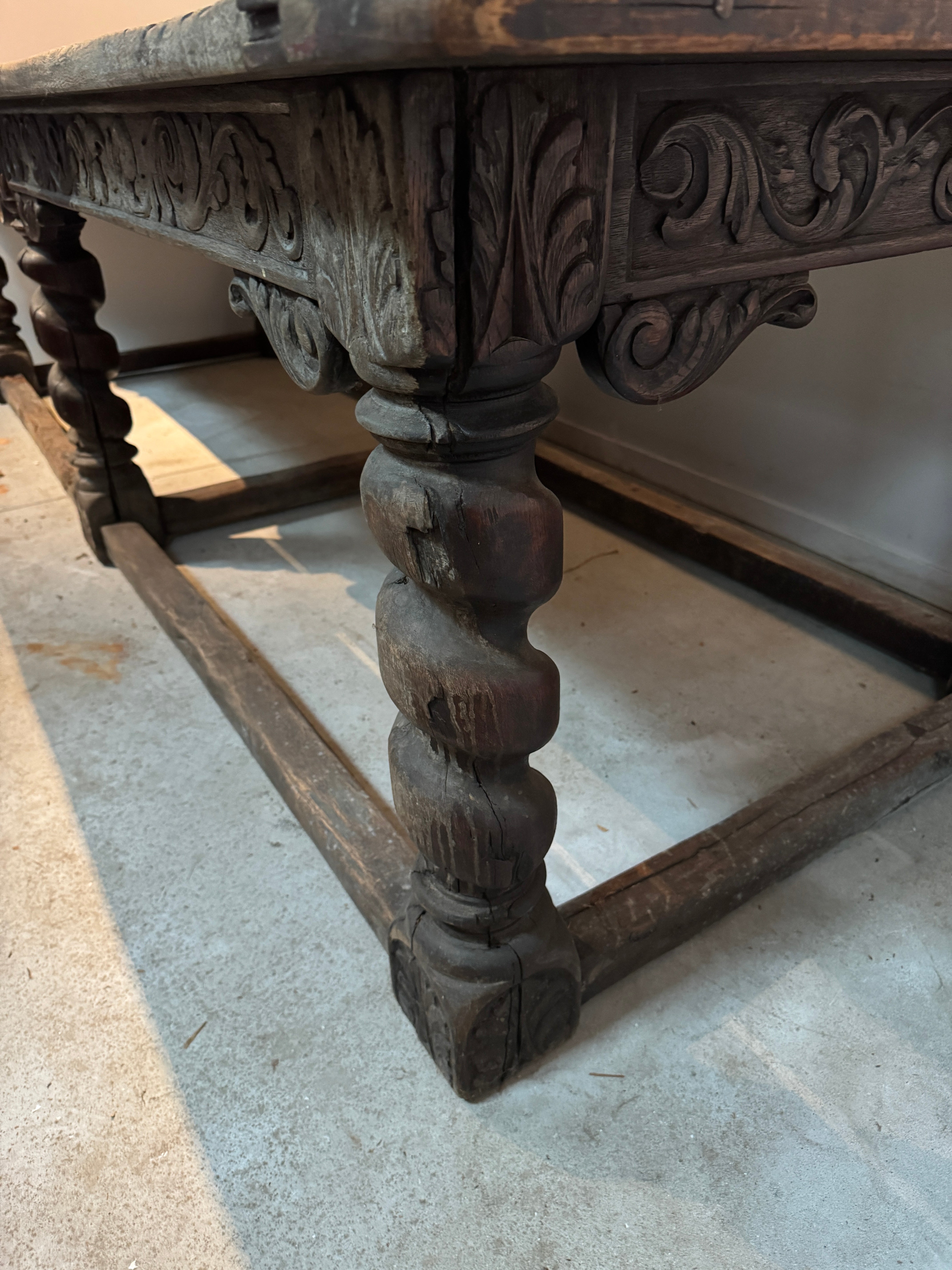 AF1-067: Antique Spanish Colonial Oak Plank Table With Barley Twist Legs 18th Century