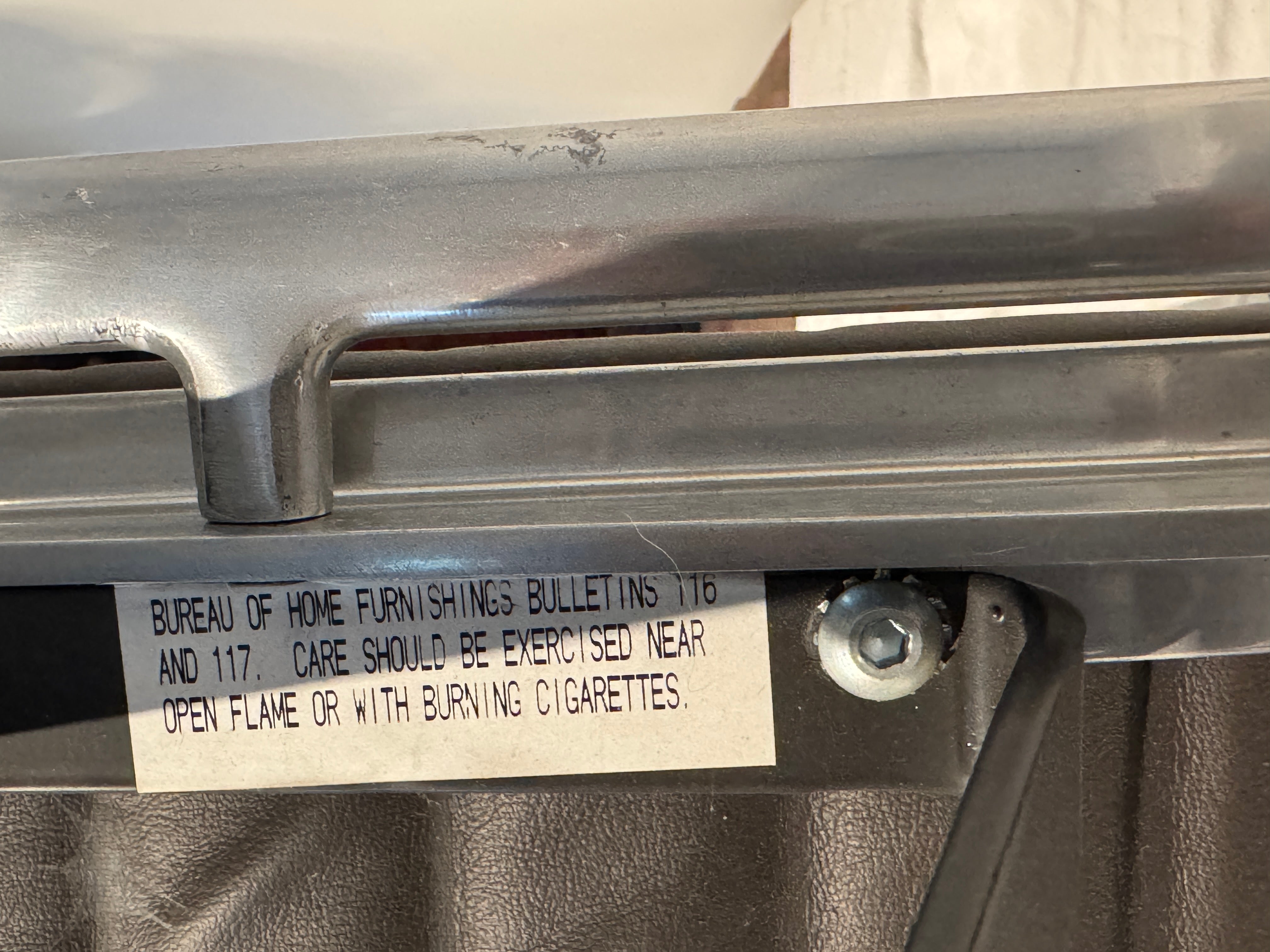 AF2-618: Vintage Eames Group Management Aluminum Executive Desk Chair Dark Brown Leather Five Star Base Circa 1996