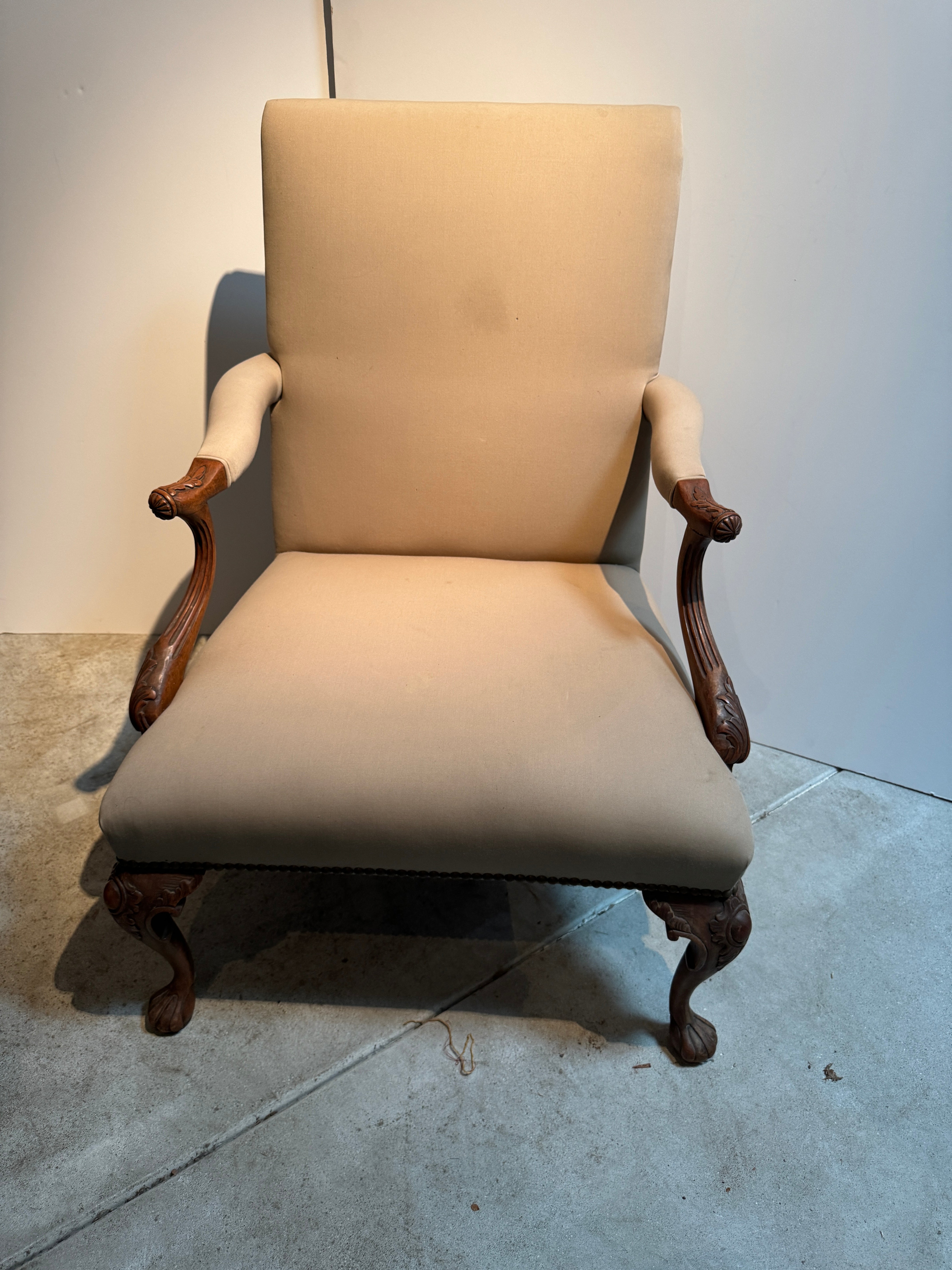 AF2-226: Antique Early 19th Century Walnut English George II Open Arm Chair