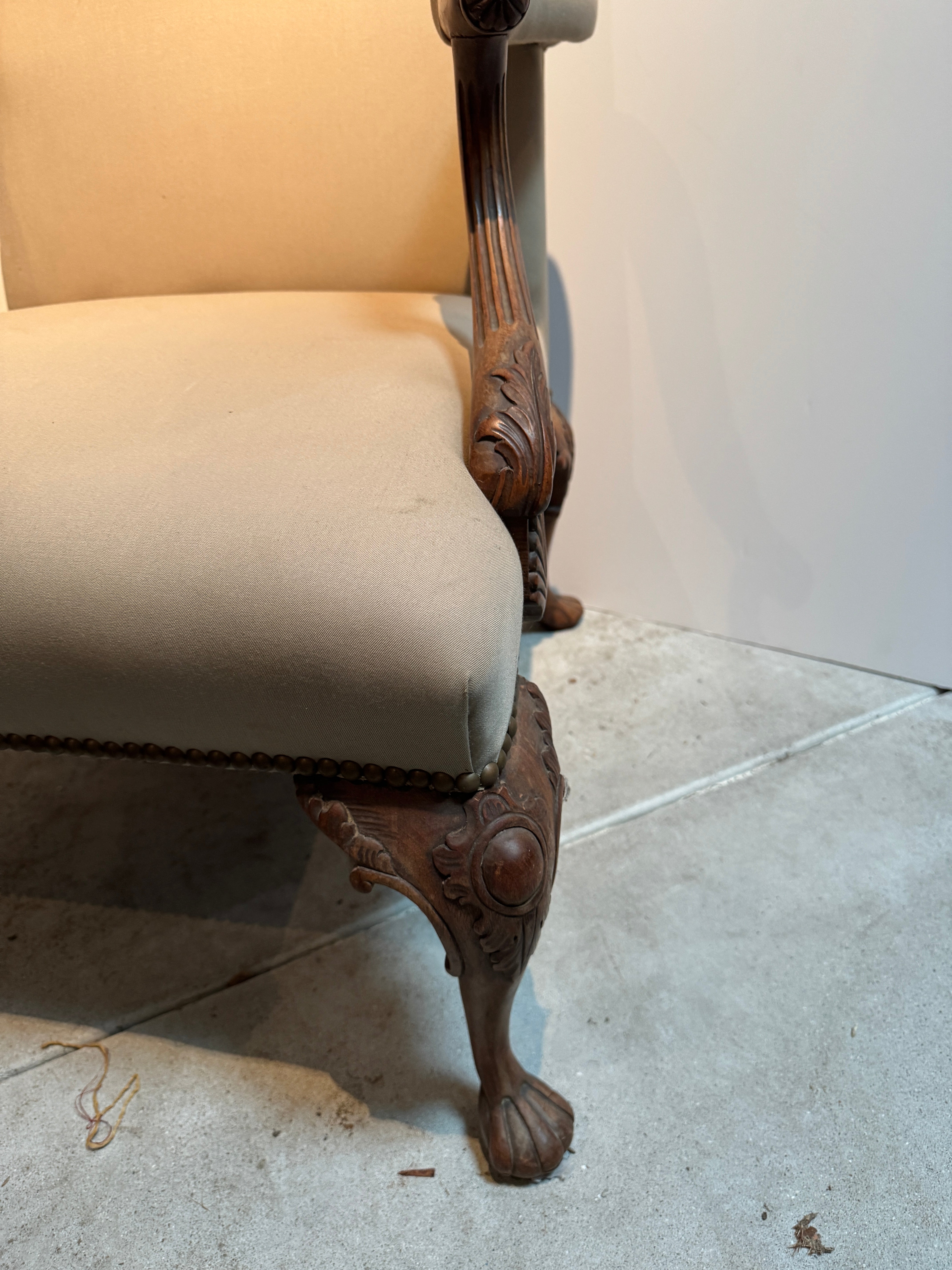 AF2-226: Antique Early 19th Century Walnut English George II Open Arm Chair