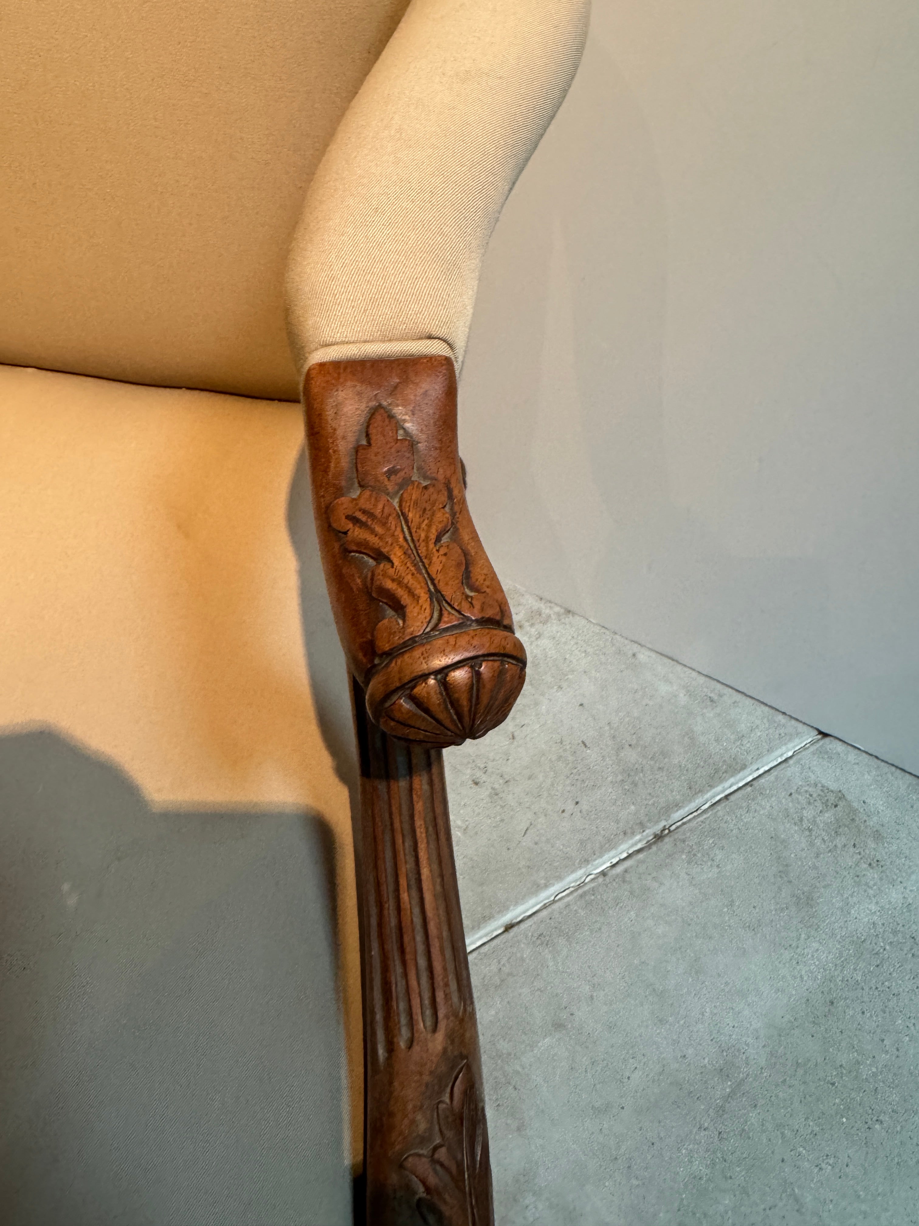 AF2-226: Antique Early 19th Century Walnut English George II Open Arm Chair