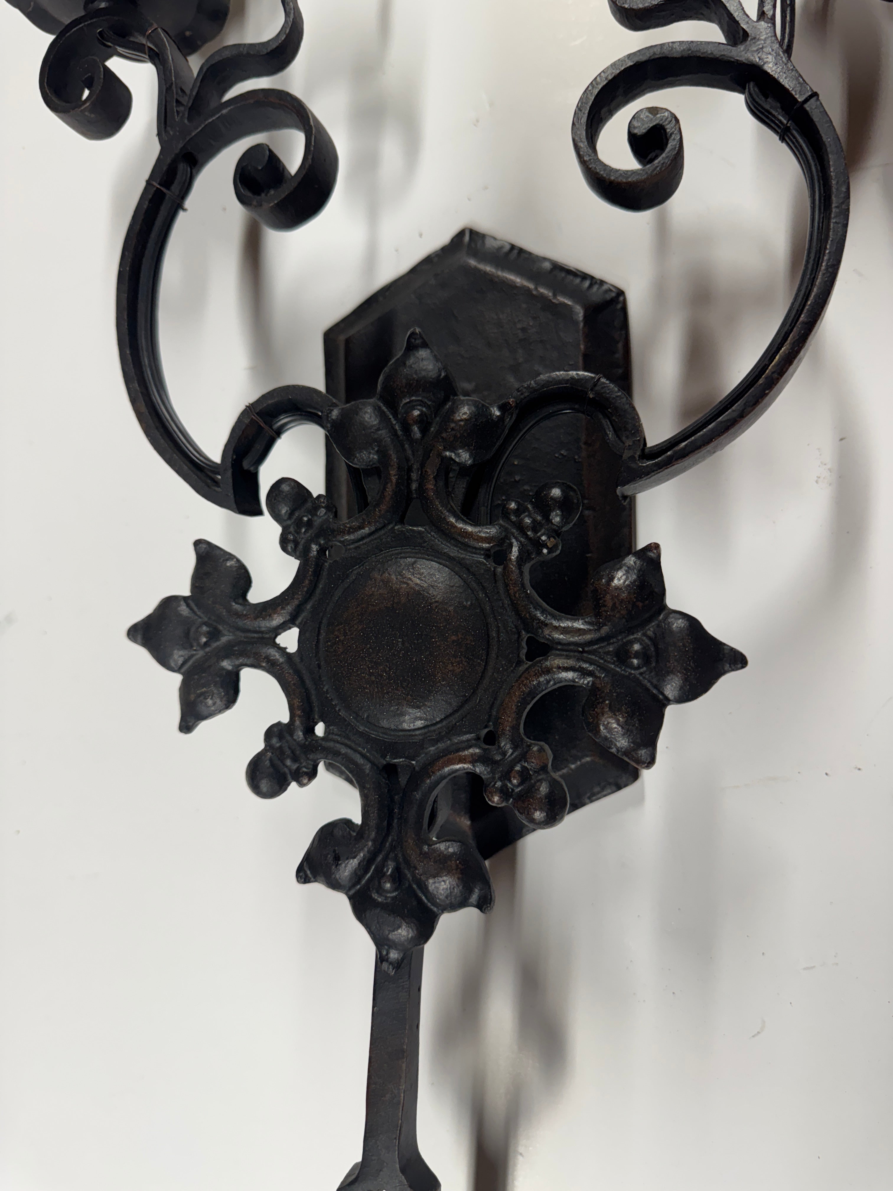 AL3-017: 20th Century Lighting Pair of Spanish Colonial Sconces Las Gardenias Distressed Painted Iron Finish