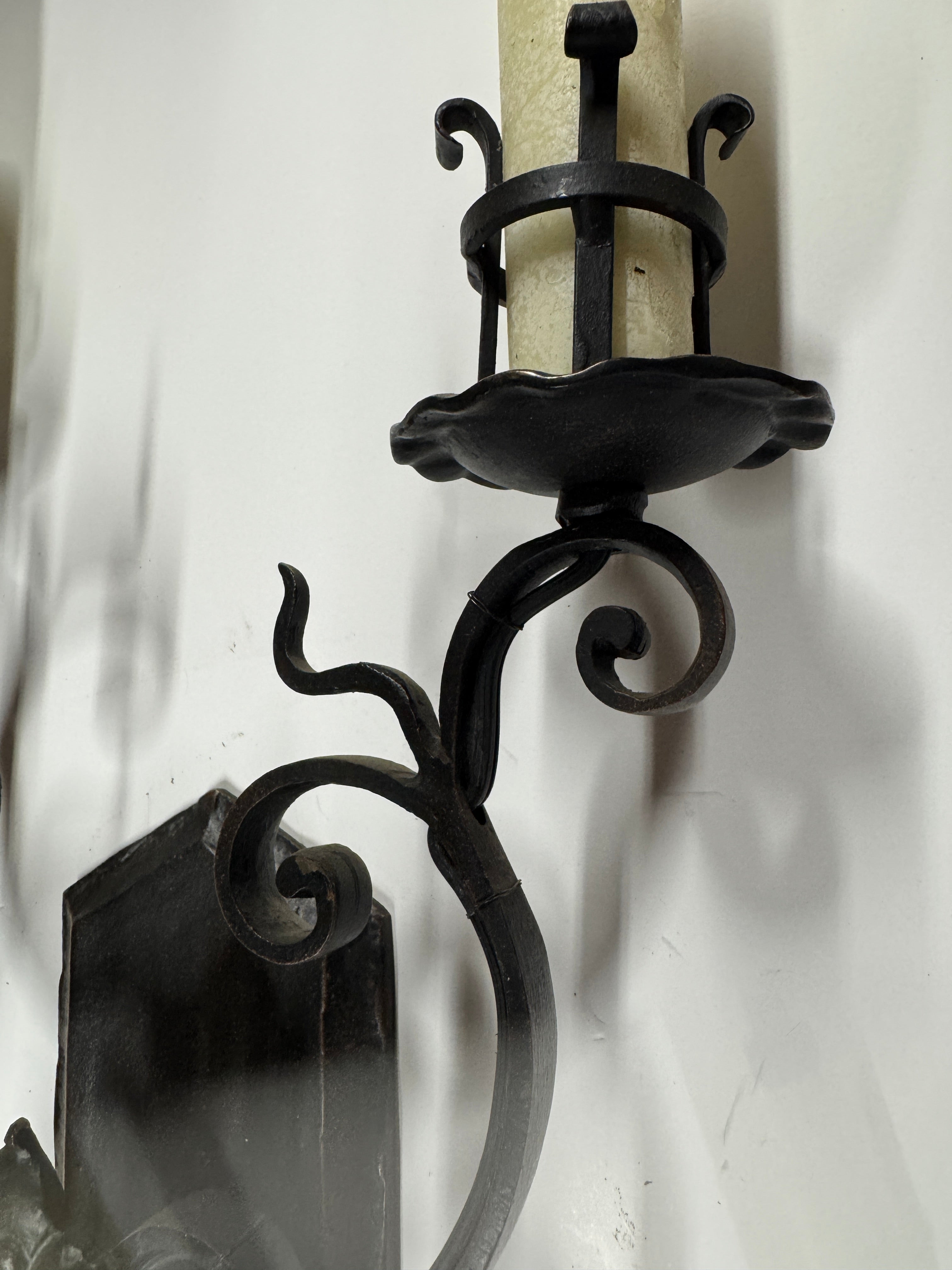 AL3-017: 20th Century Lighting Pair of Spanish Colonial Sconces Las Gardenias Distressed Painted Iron Finish