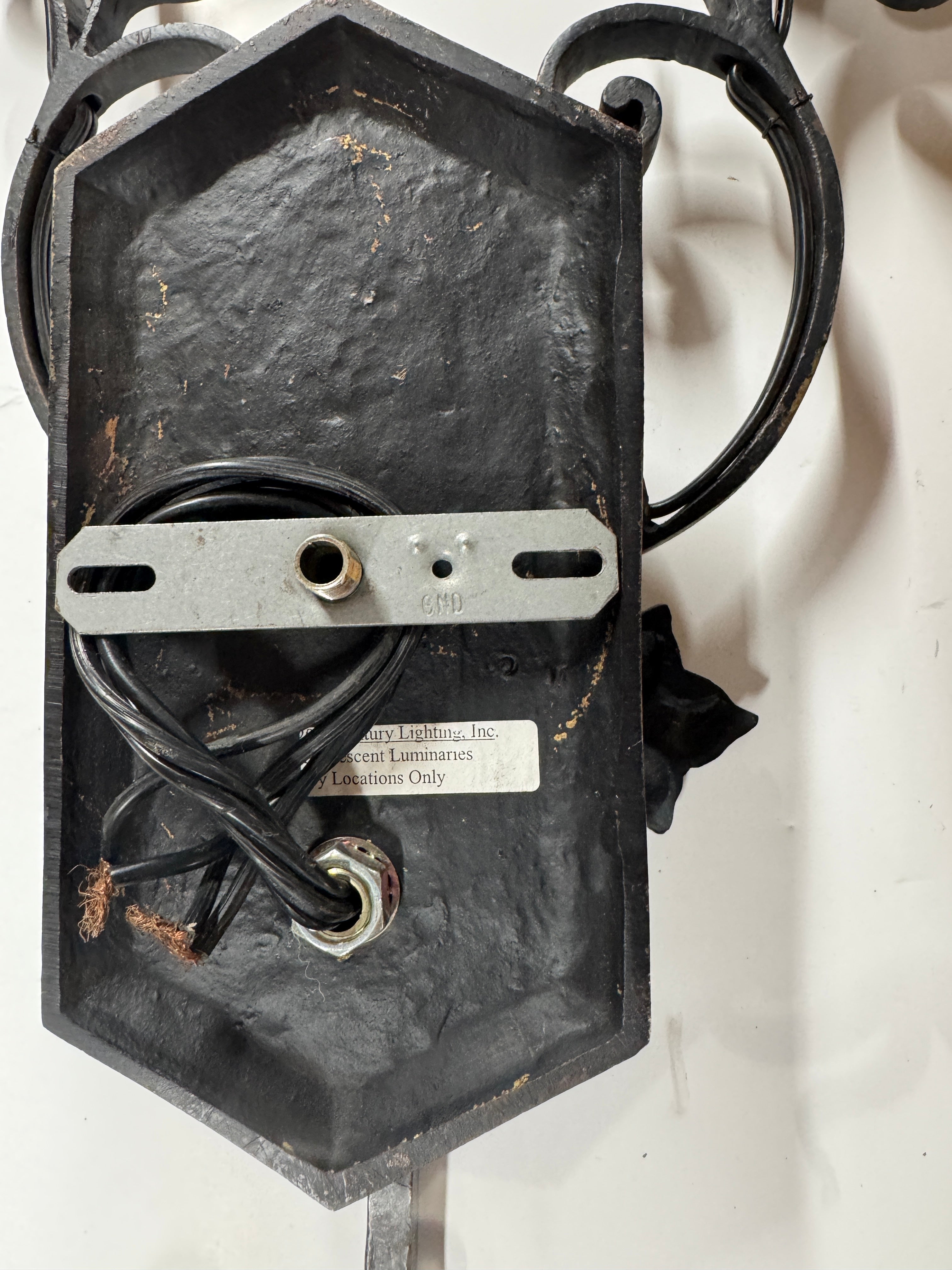 AL3-017: 20th Century Lighting Pair of Spanish Colonial Sconces Las Gardenias Distressed Painted Iron Finish