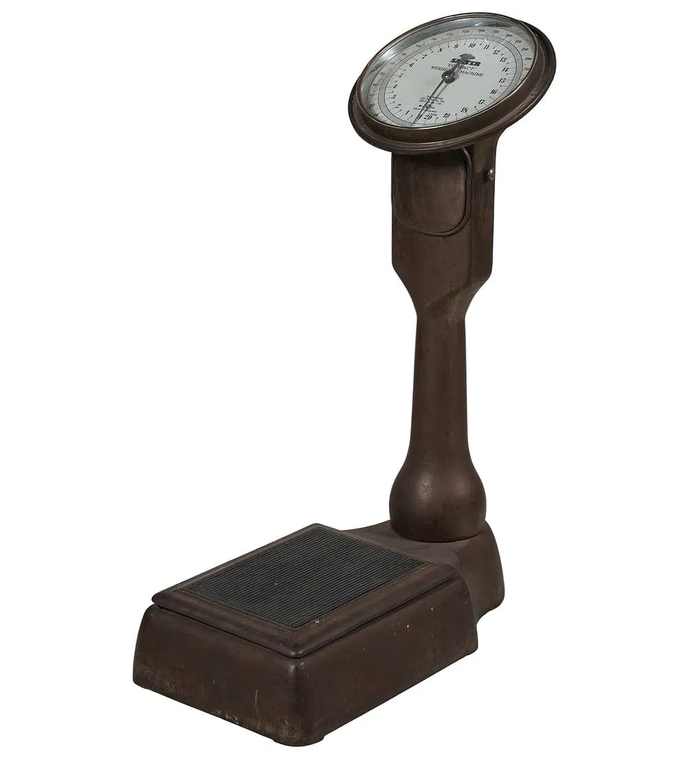 CR9-016: Antique English Salter Platform Scale Model 216 Late 19th Century