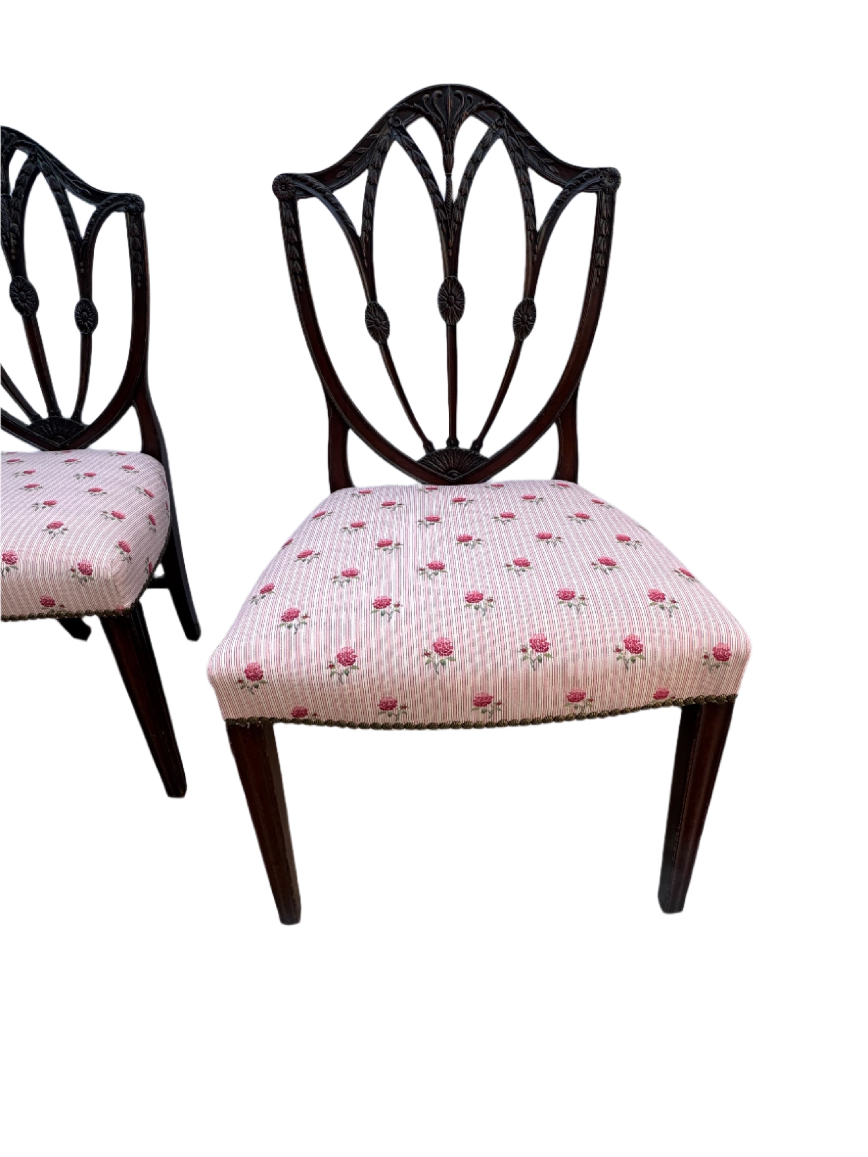Antique Hepplewhite Carved Mahogany Pair of Side Chairs Early 19th Century | Work of Man