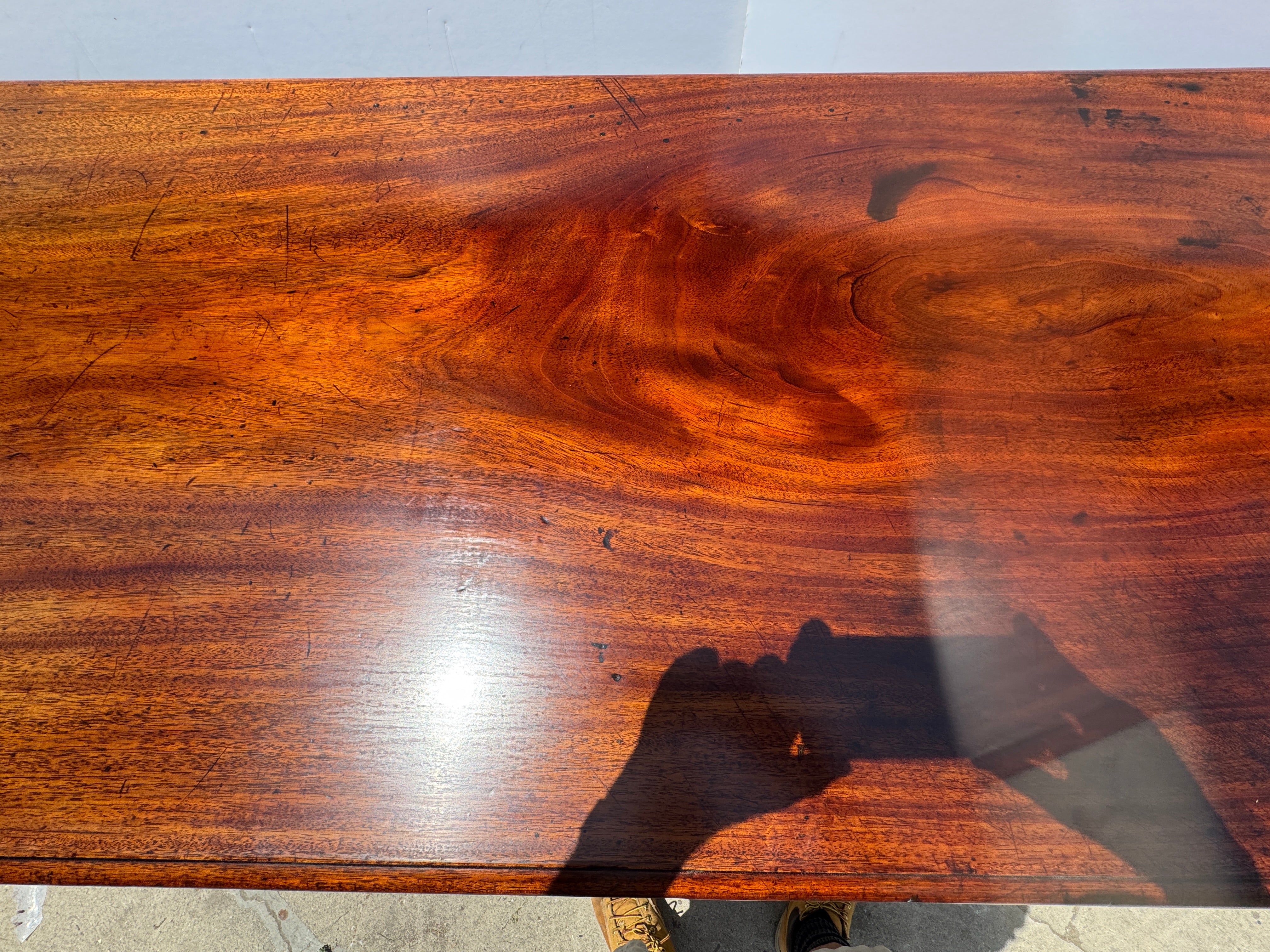 AF1-320: Antique American Classical Single Plank Mahogany Farm Table  Mid 19th Century