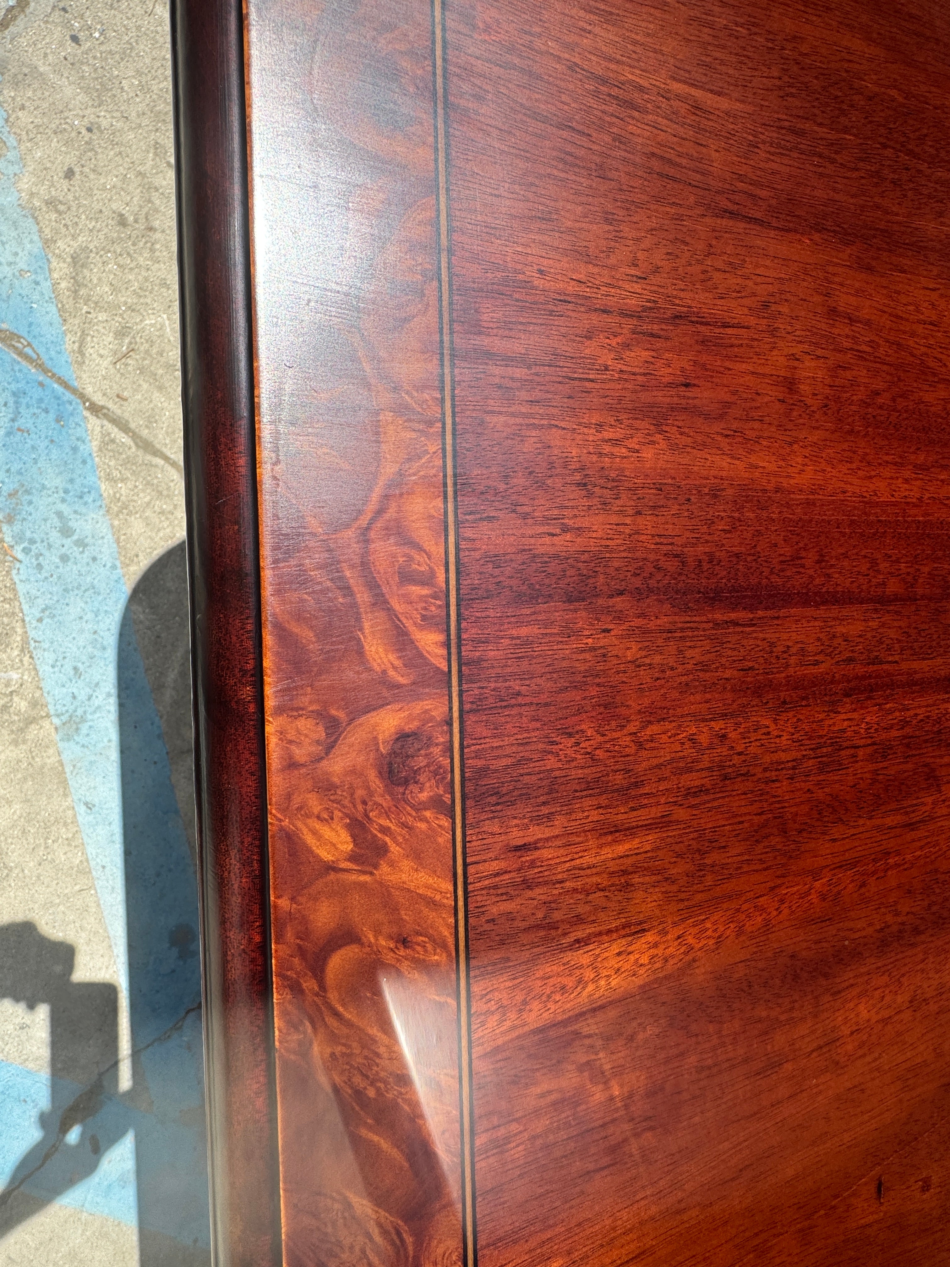 AF1-163: Restored Mahogany Cross Banded Georgian Double Pedestal Dining Table With Three Leaves