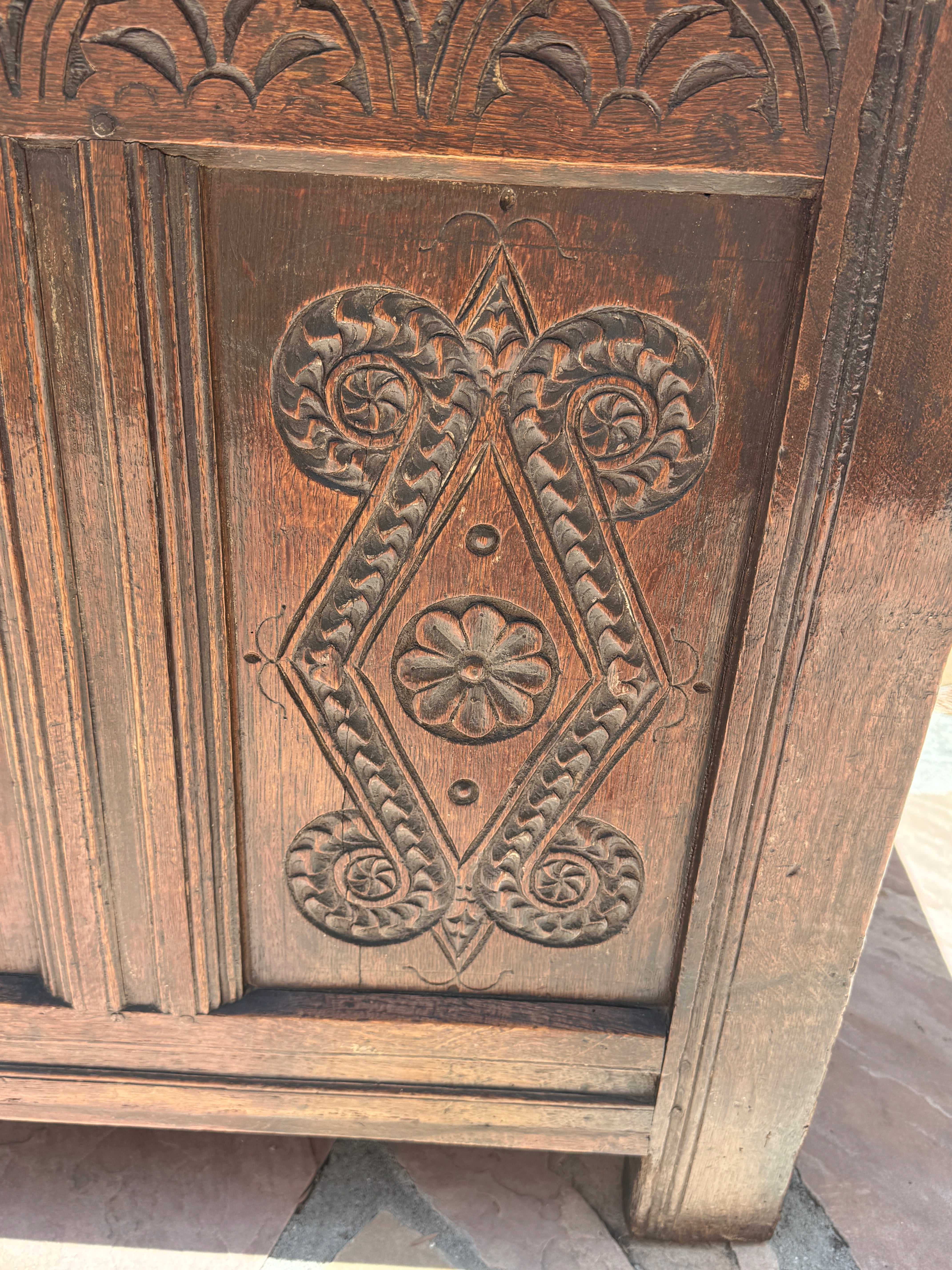 AF4-044: Antique Carved Oak Jacobean Blanket Chest Early 19th Century