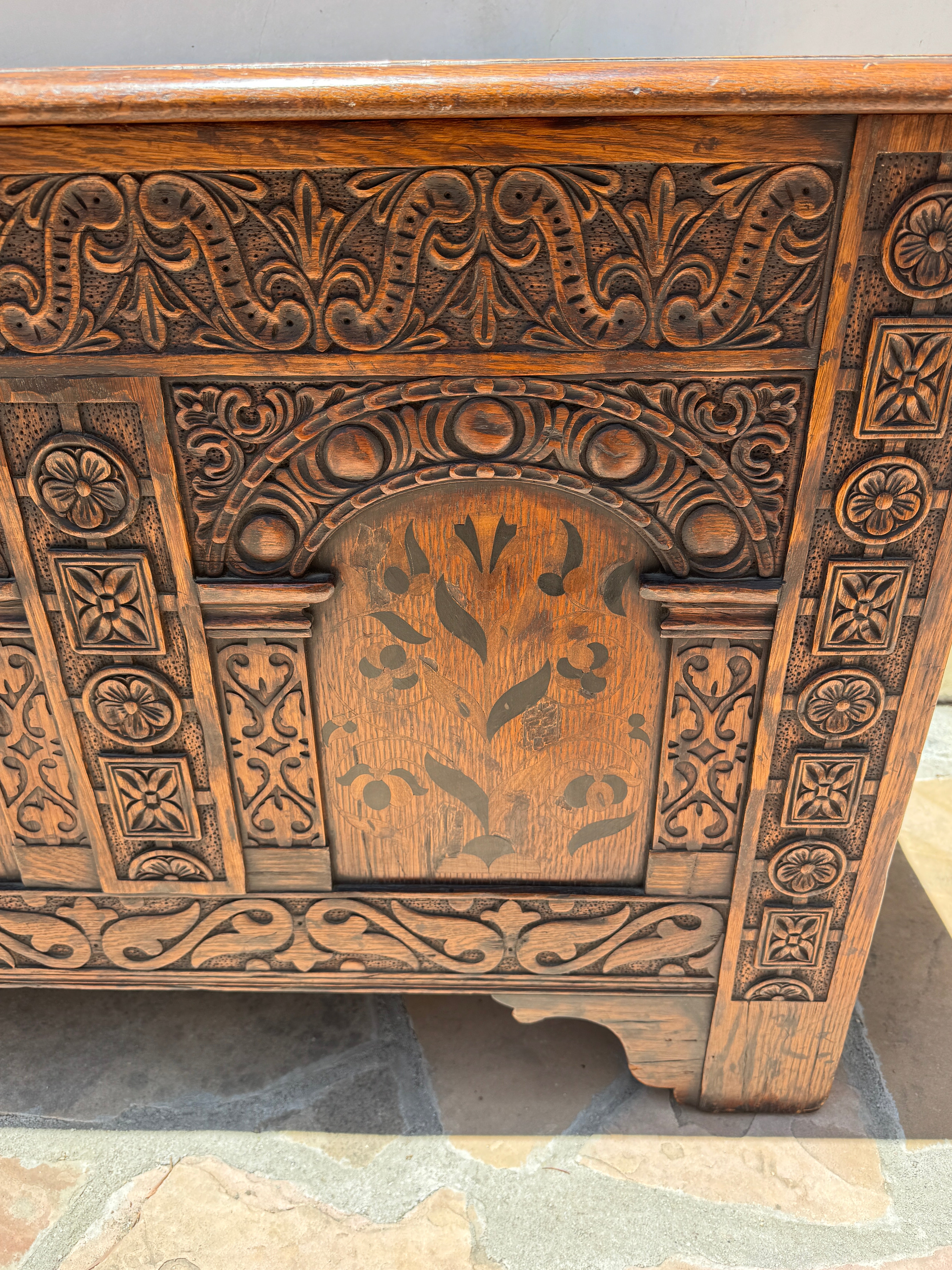 AF4-043: Antique Carved Oak Jacobean Style Blanket Chest With Marquetry Design Late 19th Century