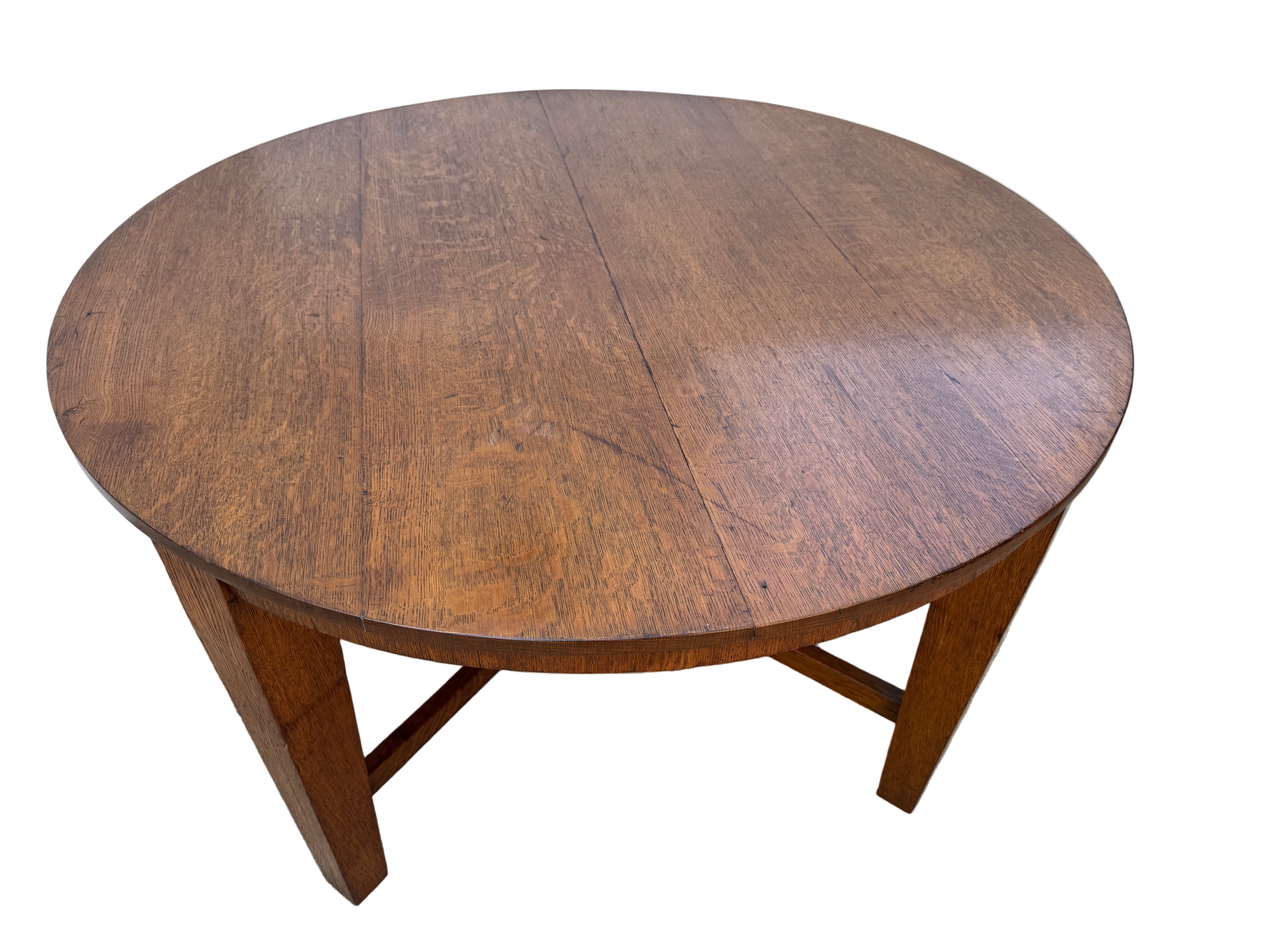 AF1-182: Antique Mission Arts & Crafts Round Quarter Sawn Oak Dining Table Early 20th Century