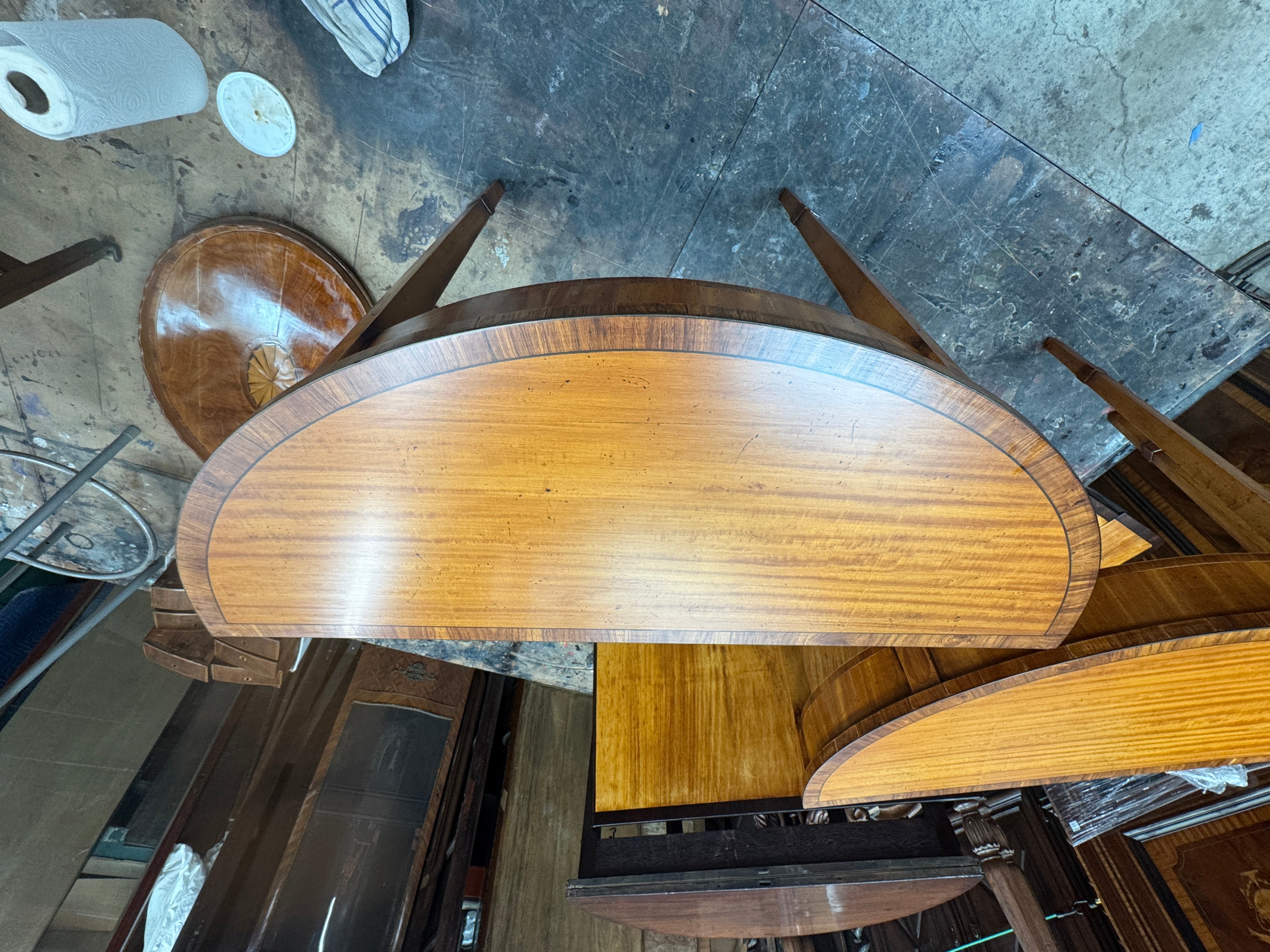 AF1-177: Antique Pair Hepplewhite Inlaid Satinwood Demilune Console Tables Early 20th Century
