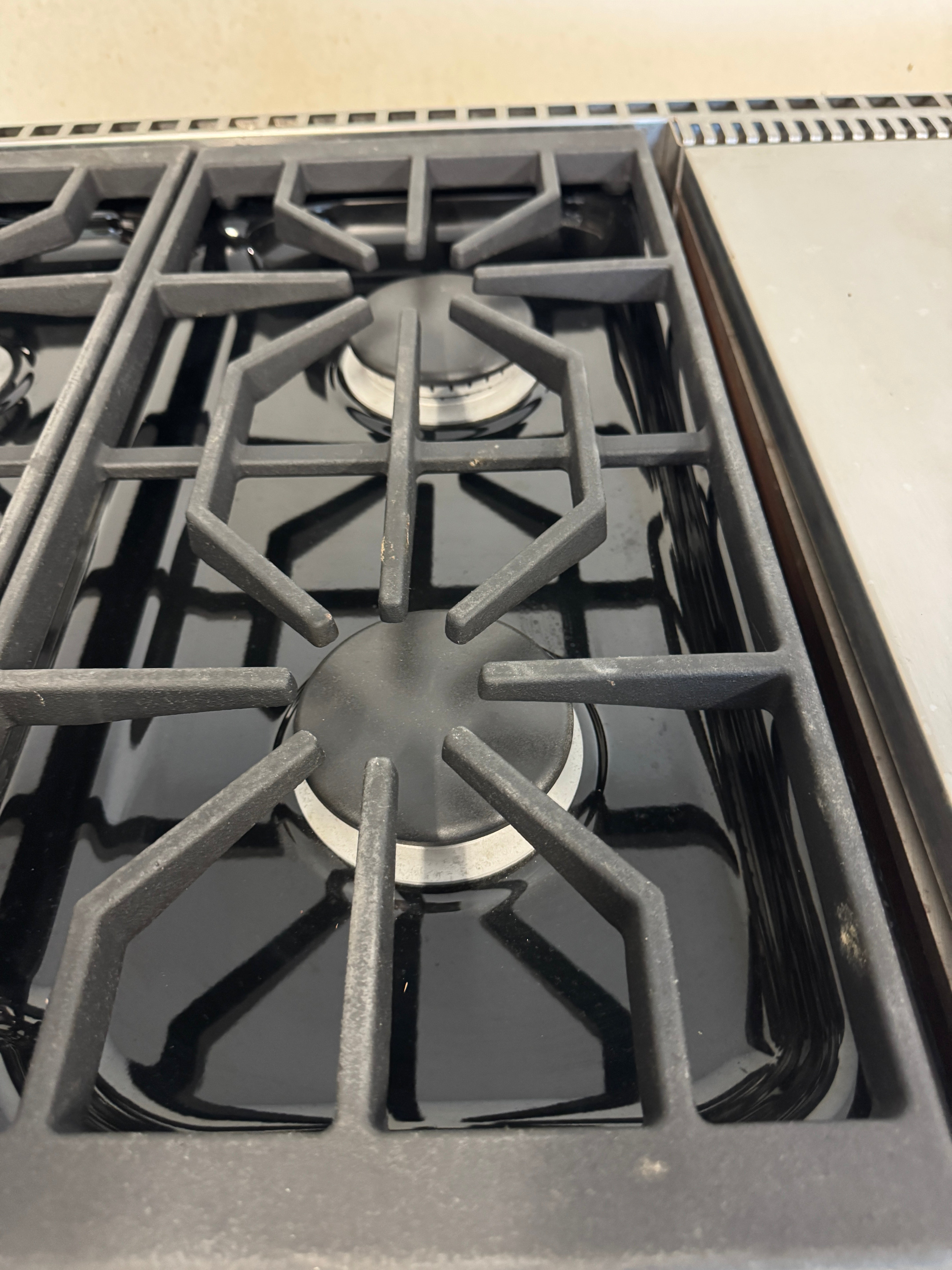 CR13-001: Wolf 60" Gas Range Model # GR606F With French Top Never Used