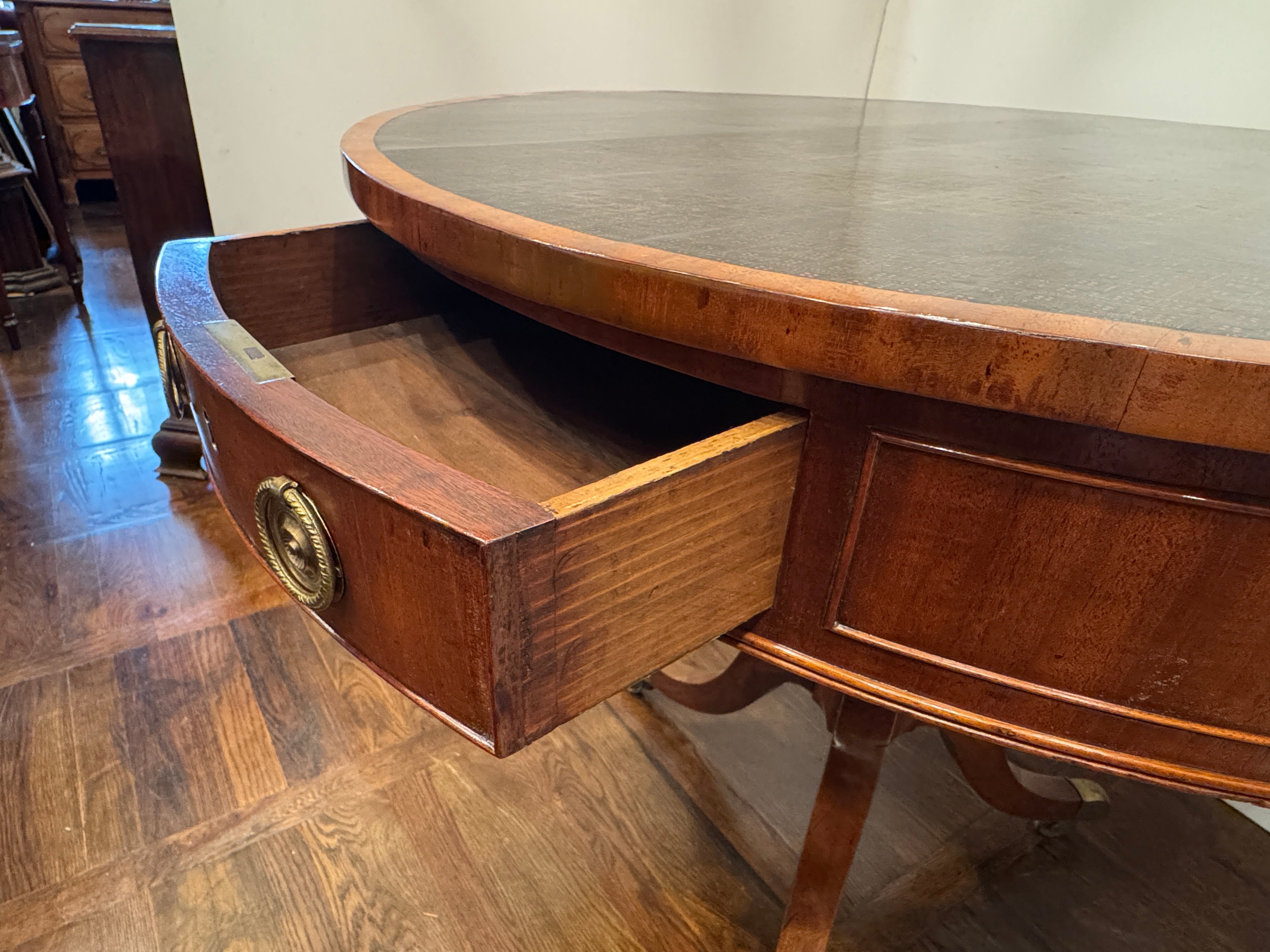 AF1-061: Antique Early 19th Century English Regency Mahogany Drum Rent Table