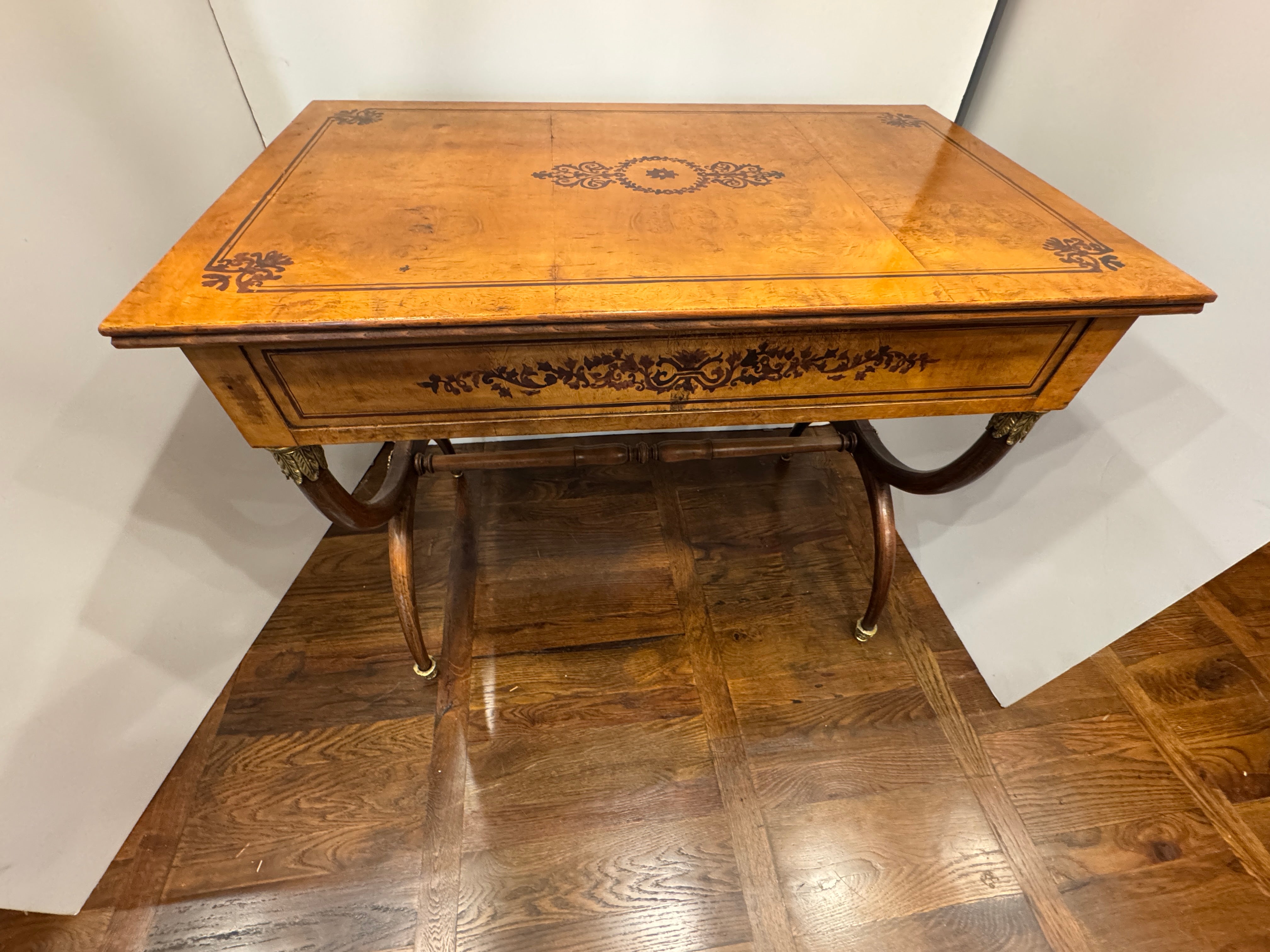 AF5-065: Antique Charles X Paint Decorated Burlwood Writing Table Late 19th Century