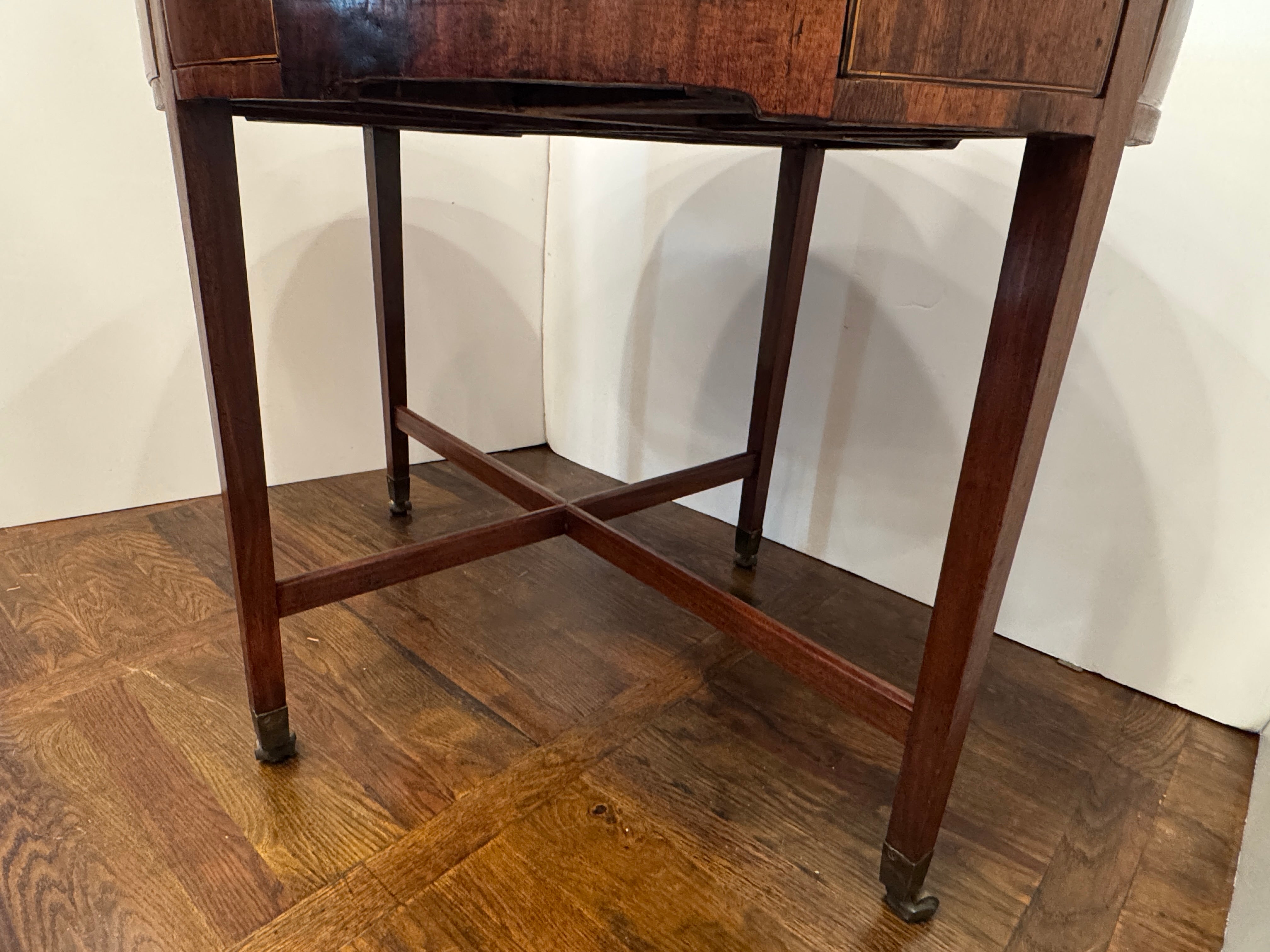 AF1-153: Antique English Mahogany Leather Top Oval Game Table