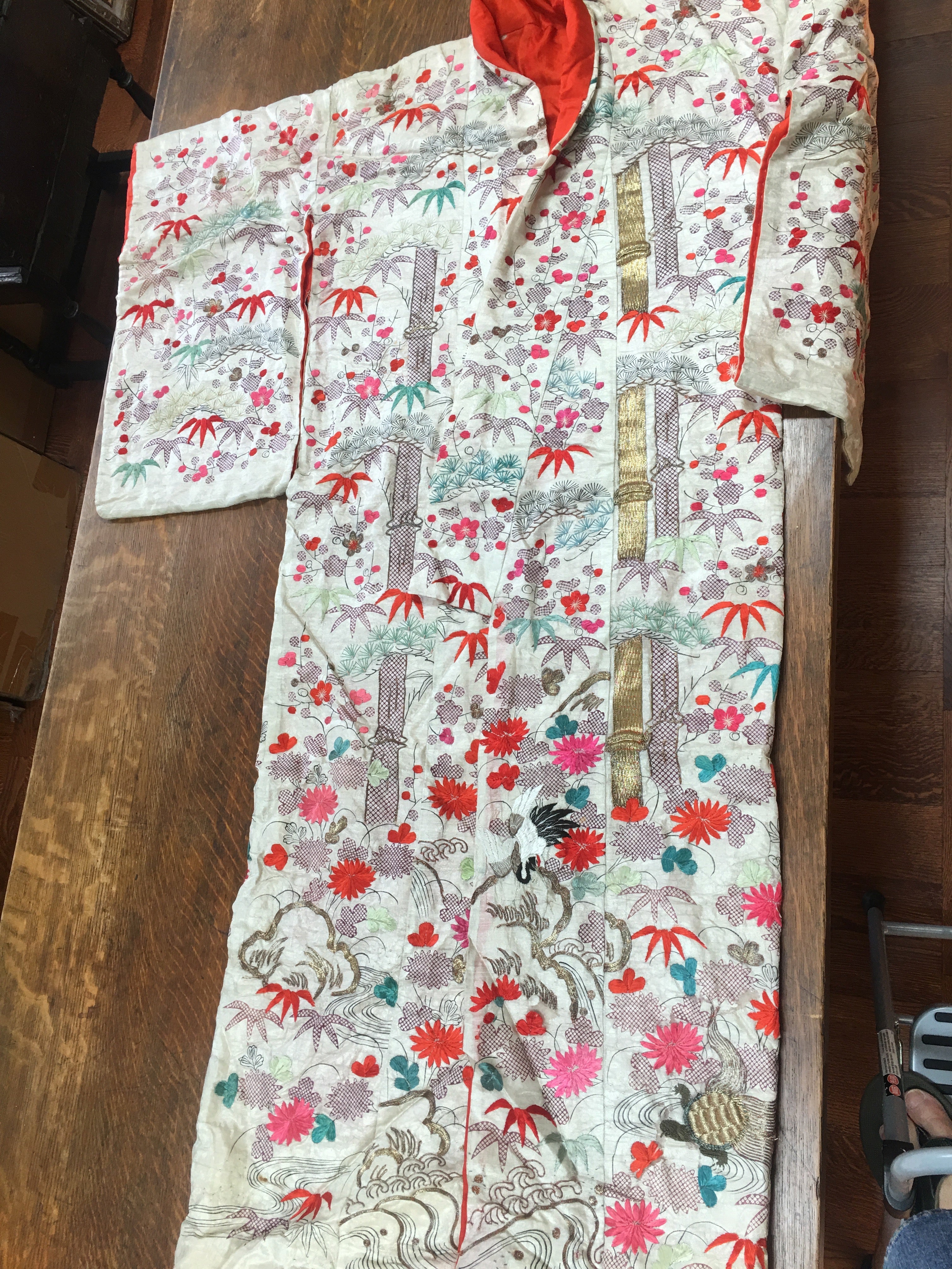 TX4-001: Antique Japanese Uchikake Outer Wedding Robe Early 19th Century