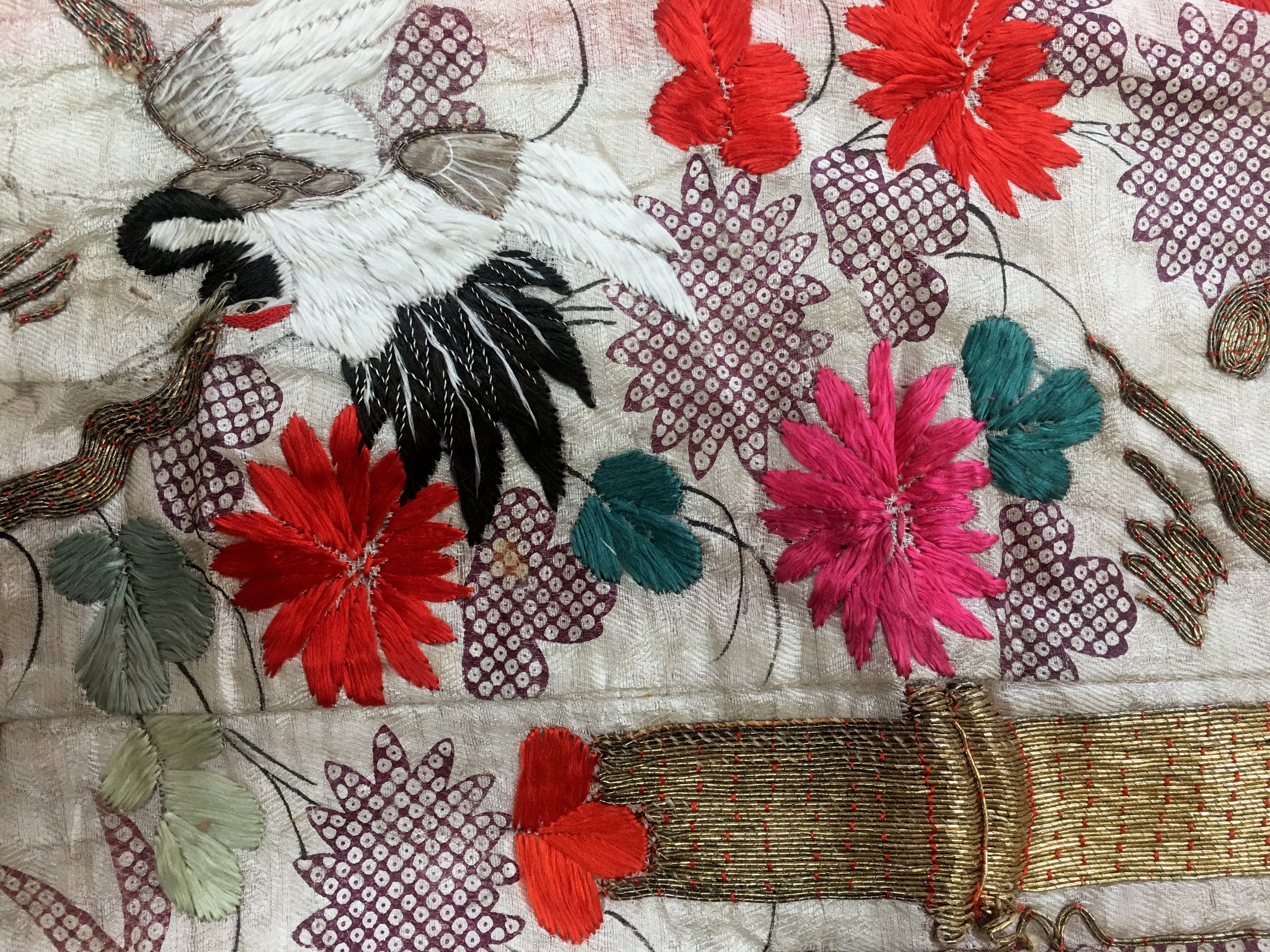 TX4-001: Antique Japanese Uchikake Outer Wedding Robe Early 19th Century