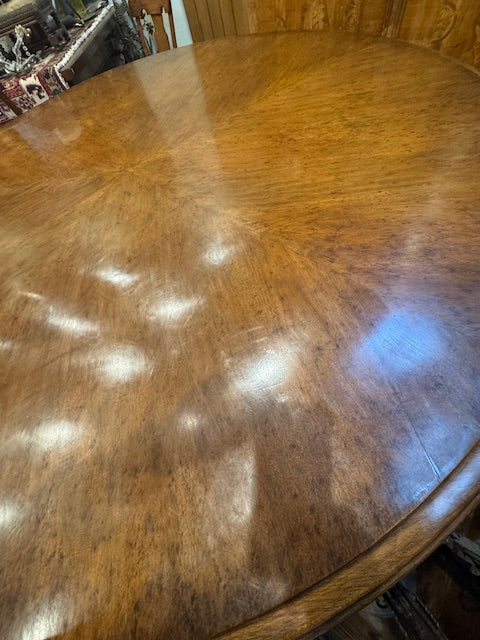 AF1-356: Therien Studio Workshops Large Walnut Circular Dining Table Late 20th Century