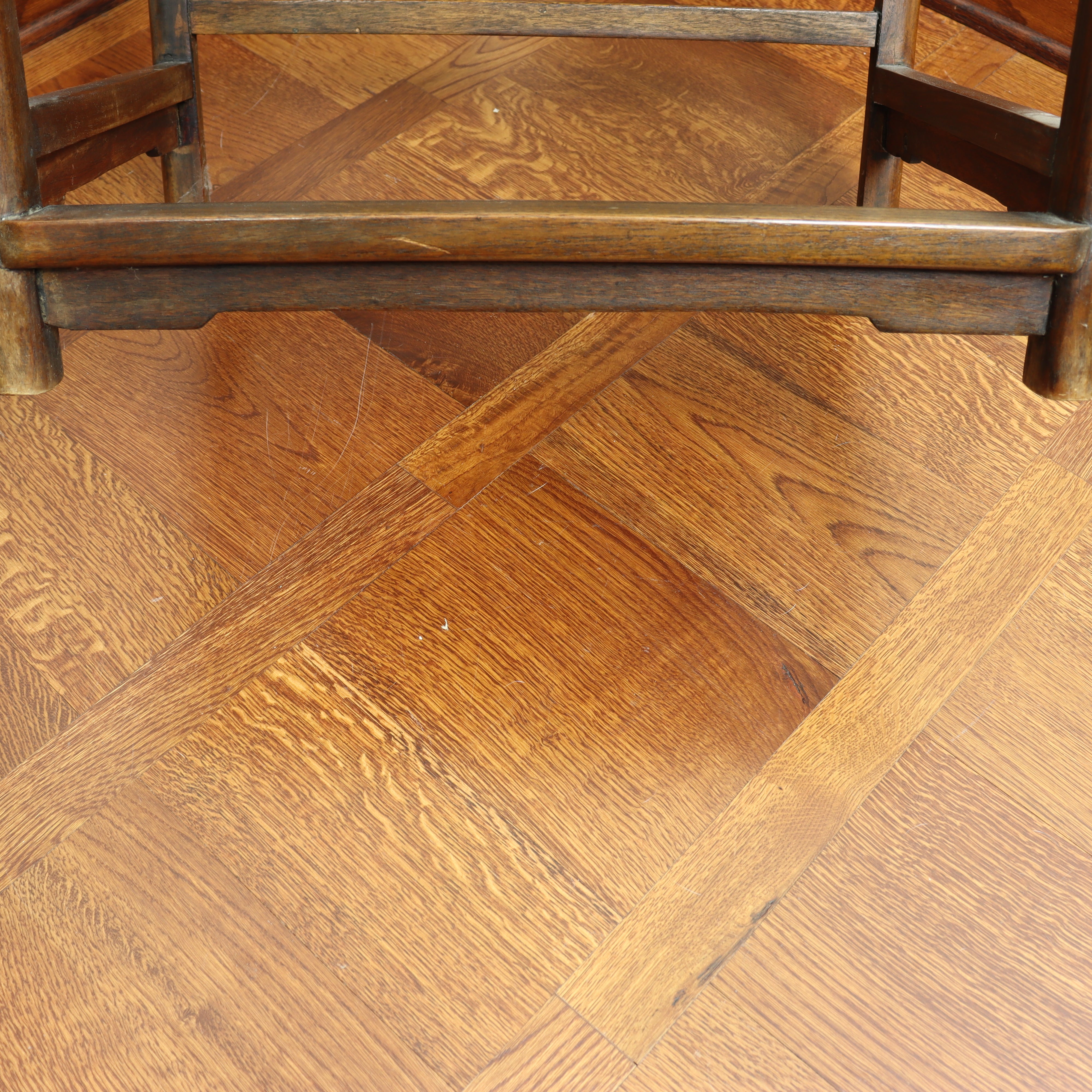 AF2-219: Antique Late 19th Century Chinese Hardwood Horseshoe Chair