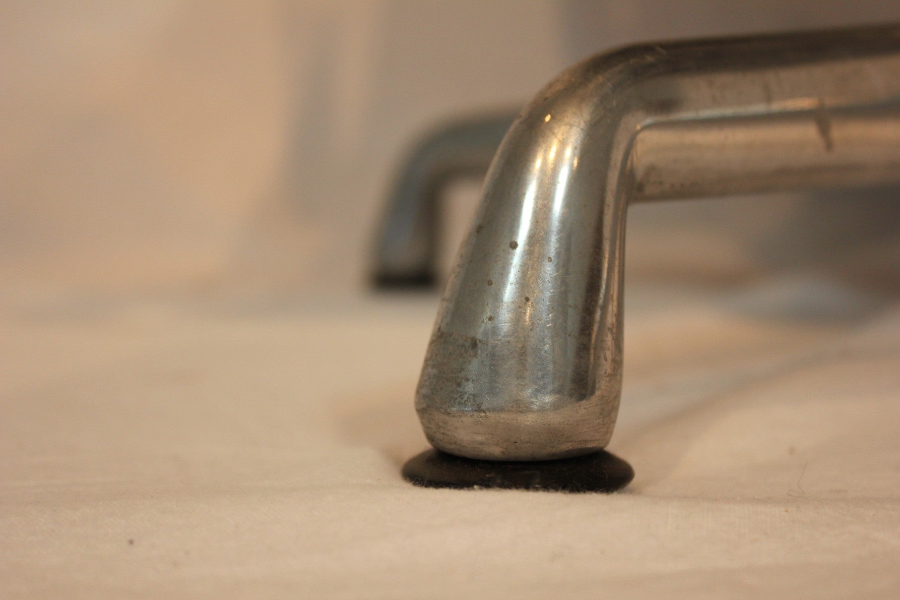 AF2-264: Vintage Herman Miller Eames Aluminum Lounge Chair