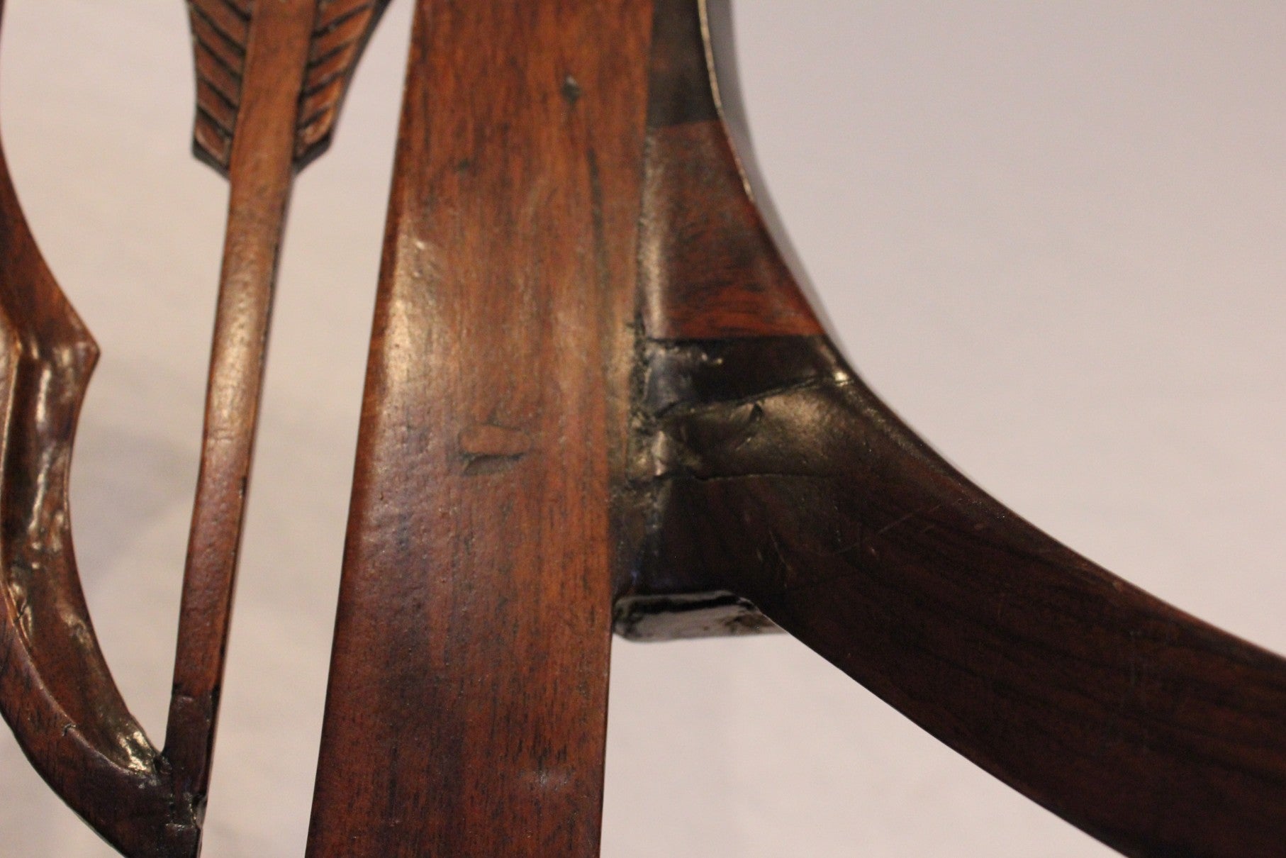 AF2-603: Antique Early 19th Century American Federal Mahogany Arm Chair