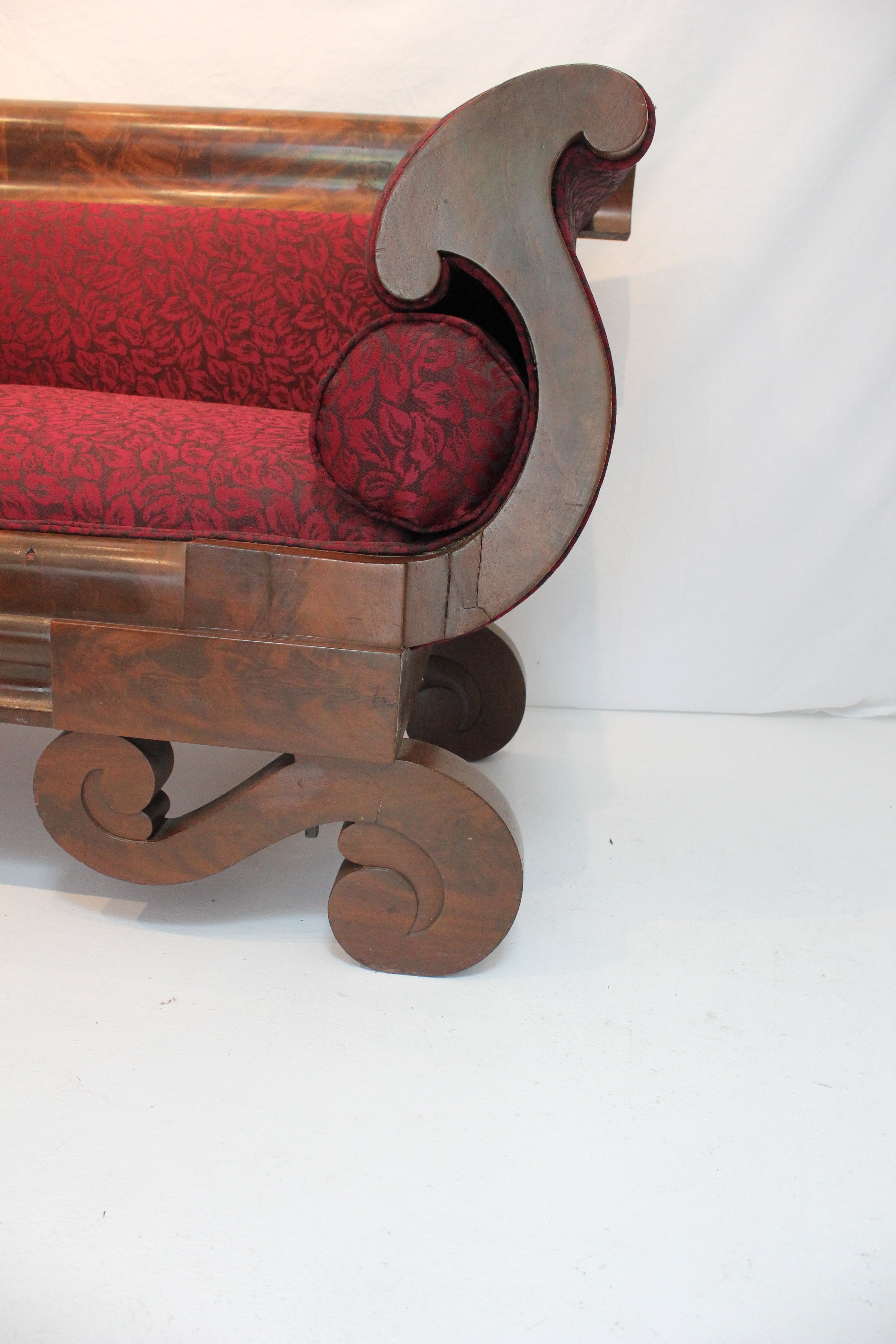 AF2-166: Antique C 1830's American Empire Mahogany Upholstered Sofa