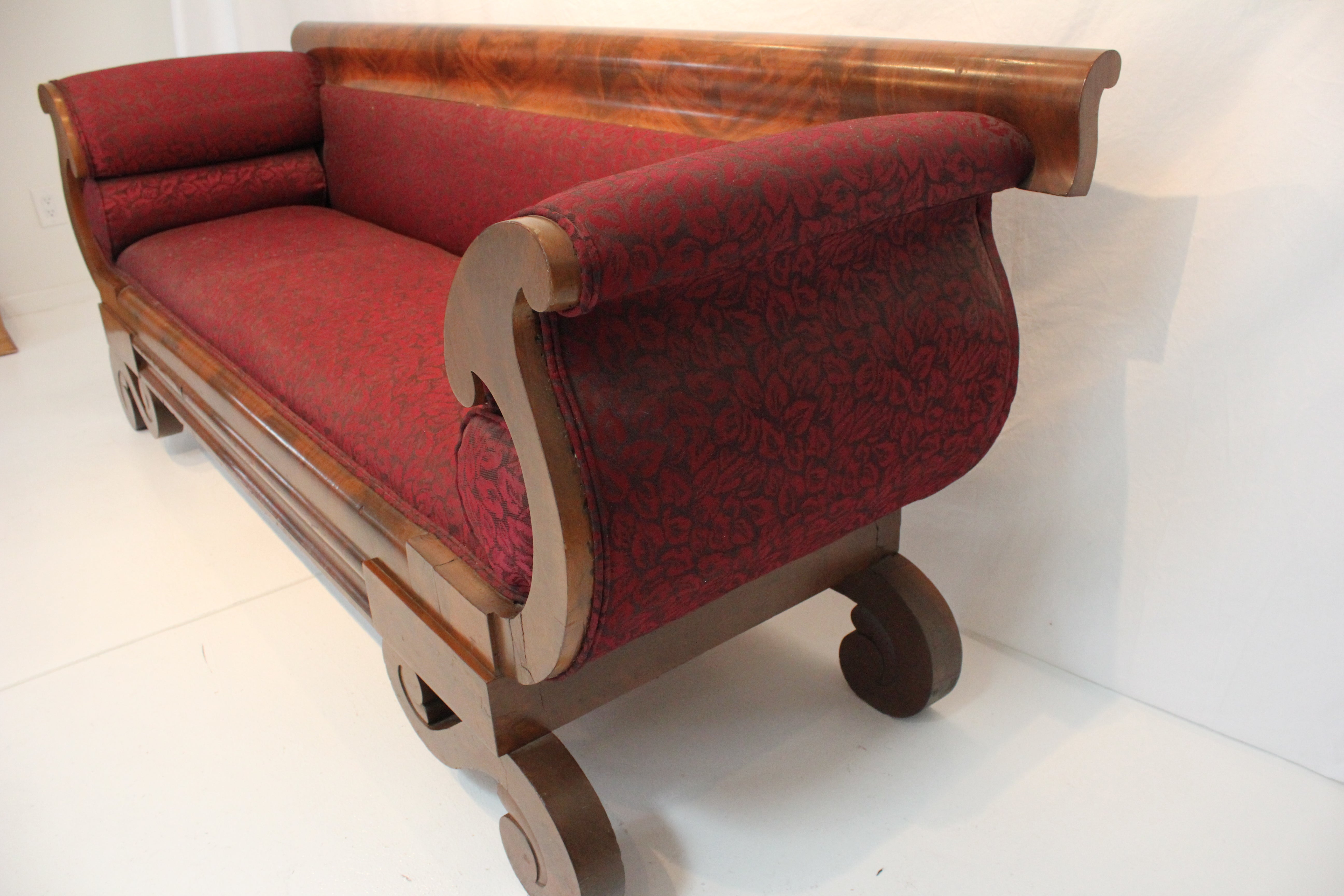 AF2-166: Antique C 1830's American Empire Mahogany Upholstered Sofa