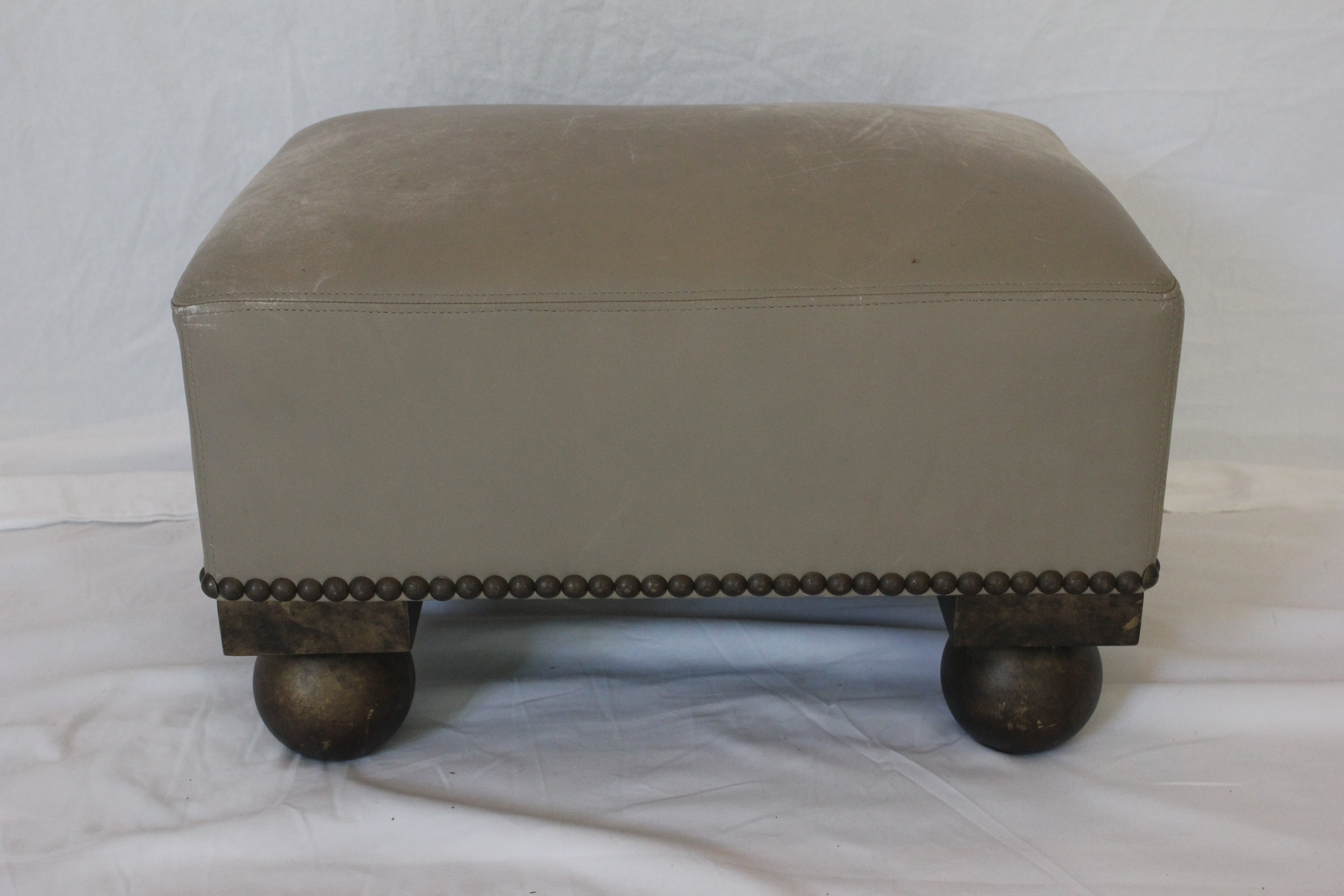 AF2-376: Vintage Late 20th Century Upholstered Leather Bench